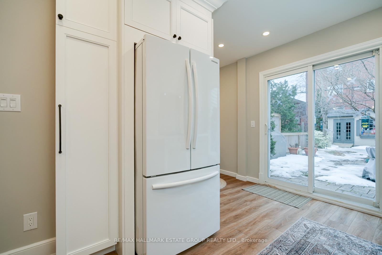Photo 14 of 52 Rhodes Avenue, Toronto, Greenwood-Coxwell — HOMEH