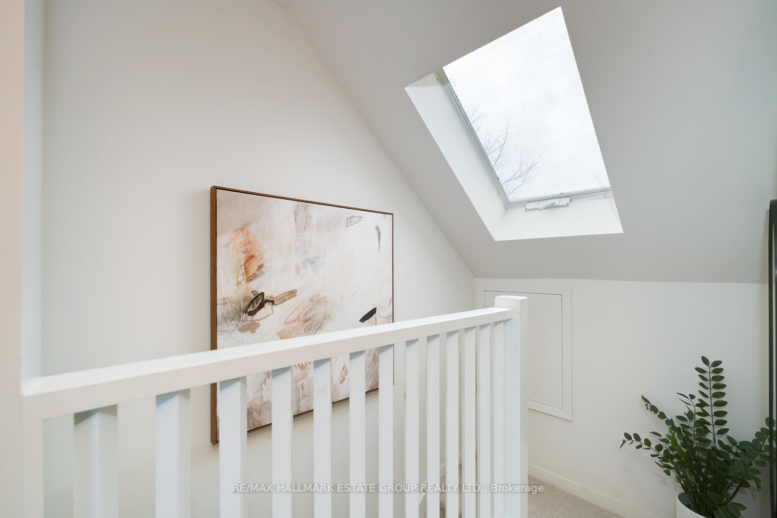 Photo 16 of 52 Rhodes Avenue, Toronto, Greenwood-Coxwell — HOMEH