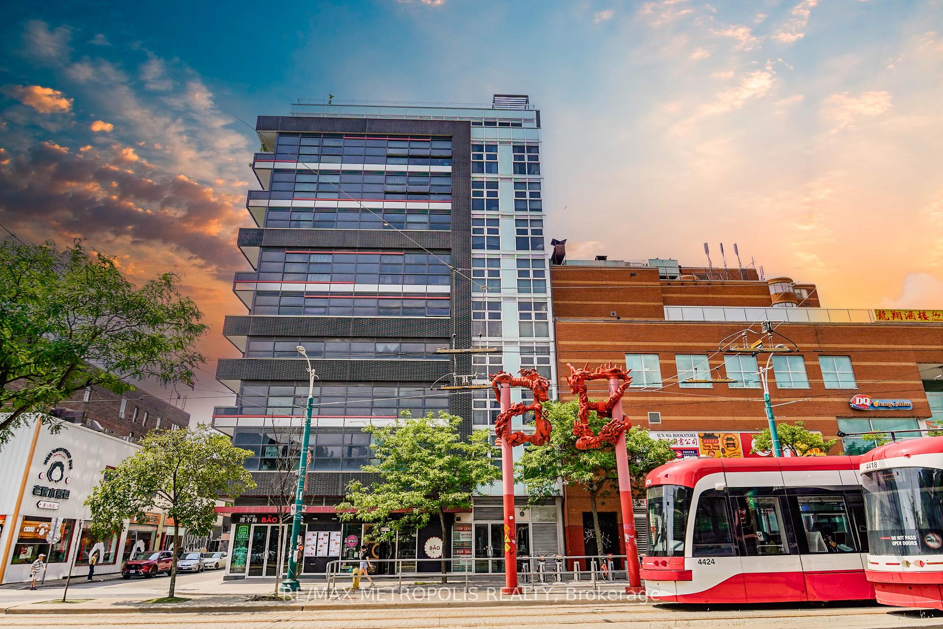Photo 5 of Unit 602, 10 Willison Square, Toronto, Kensington-Chinatown — HOMEH