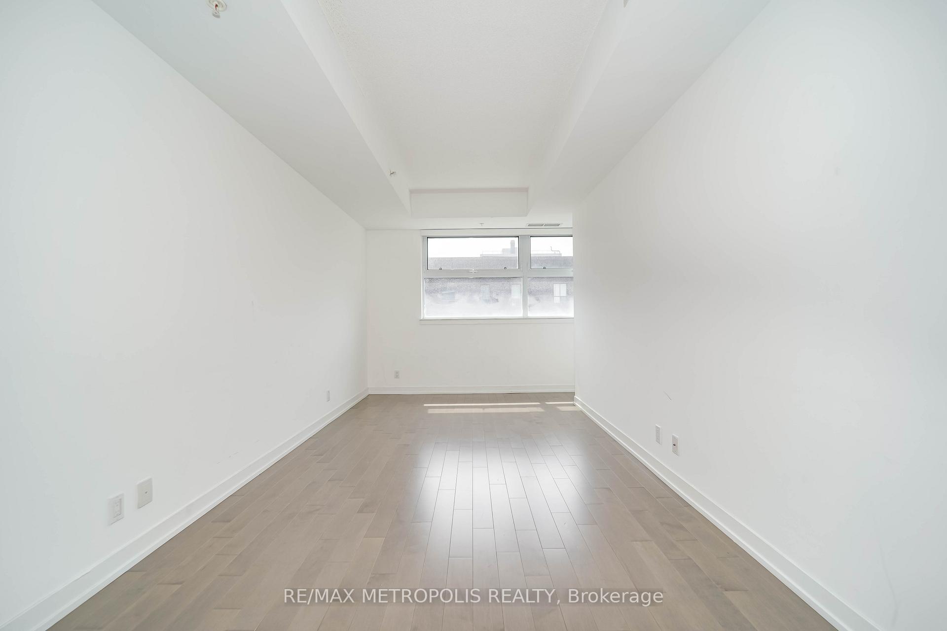 Photo 4 of Unit 602, 10 Willison Square, Toronto, Kensington-Chinatown — HOMEH