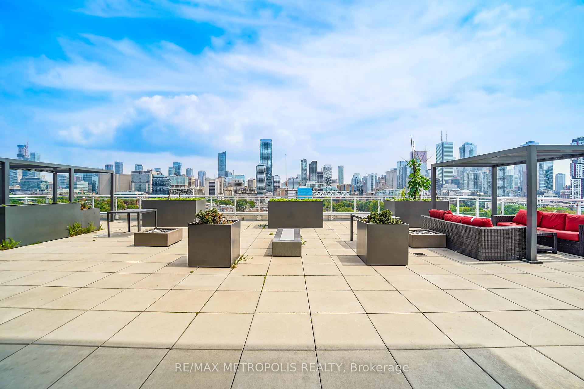 Photo 6 of Unit 602, 10 Willison Square, Toronto, Kensington-Chinatown — HOMEH