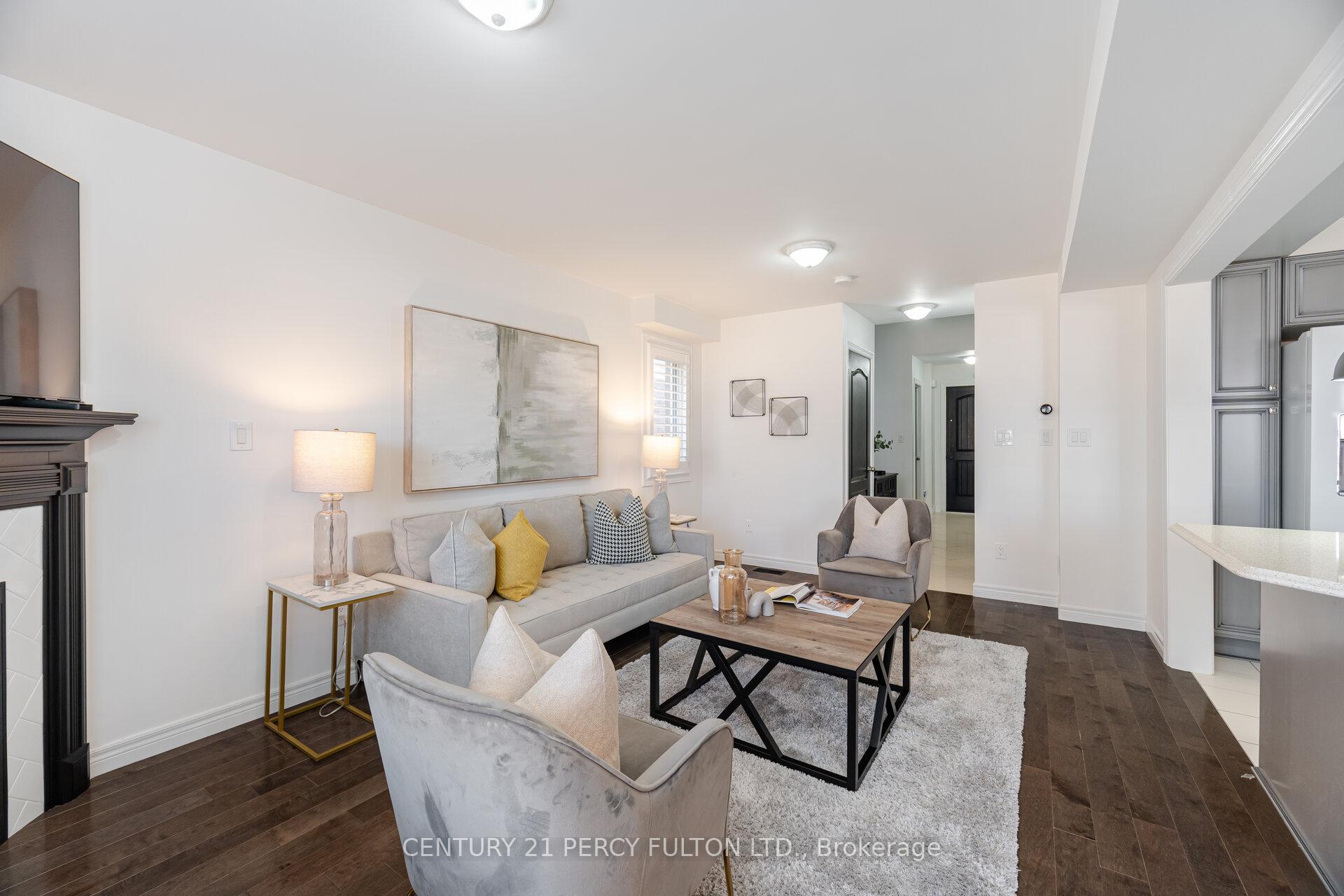 Photo 4 of 68 Mcmann Crescent, Clarington, Courtice — HOMEH