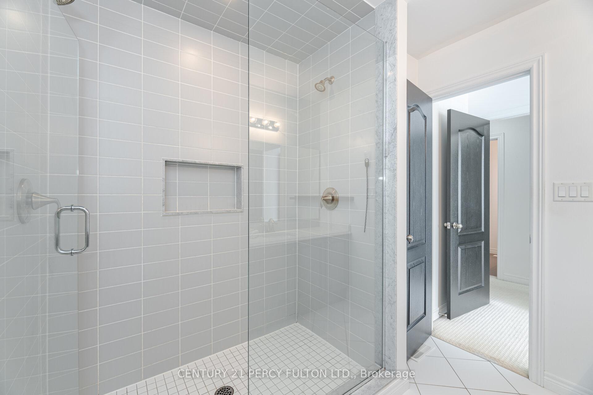 Photo 23 of 68 Mcmann Crescent, Clarington, Courtice — HOMEH