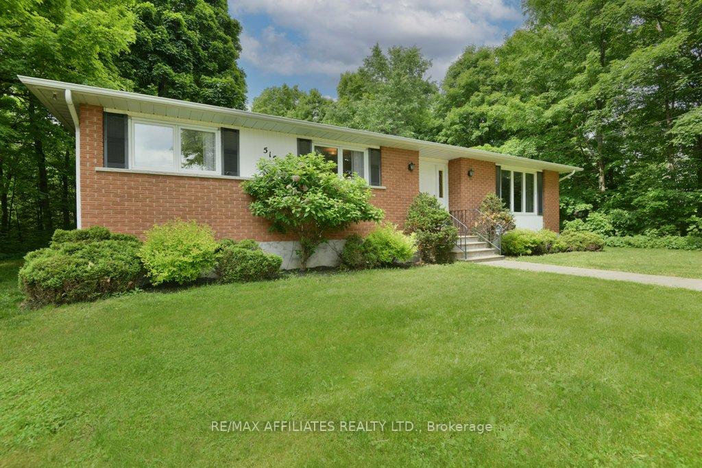 Photo 4 of 515 Bridge Street, Carleton Place — HOMEH
