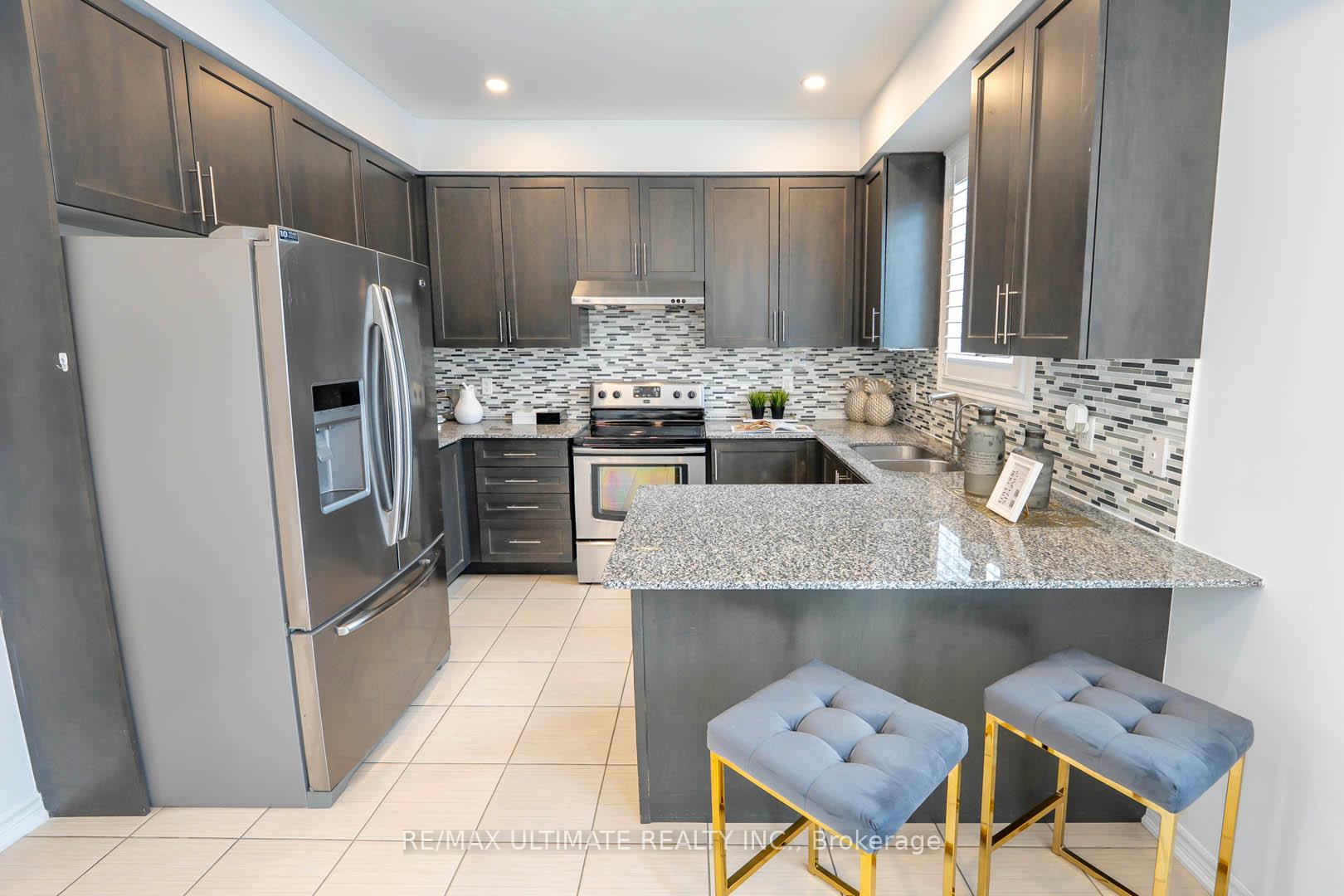 Photo 10 of 70 Carolina Rose Crescent, Markham, Wismer — HOMEH