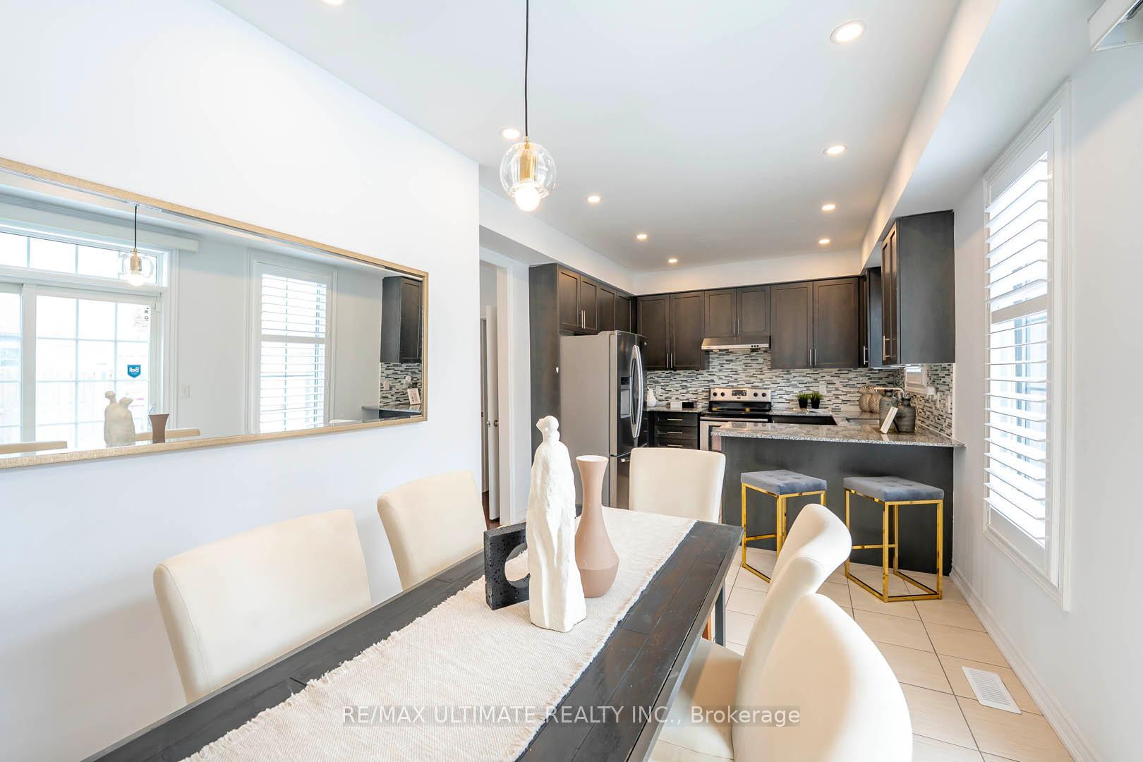 Photo 15 of 70 Carolina Rose Crescent, Markham, Wismer — HOMEH