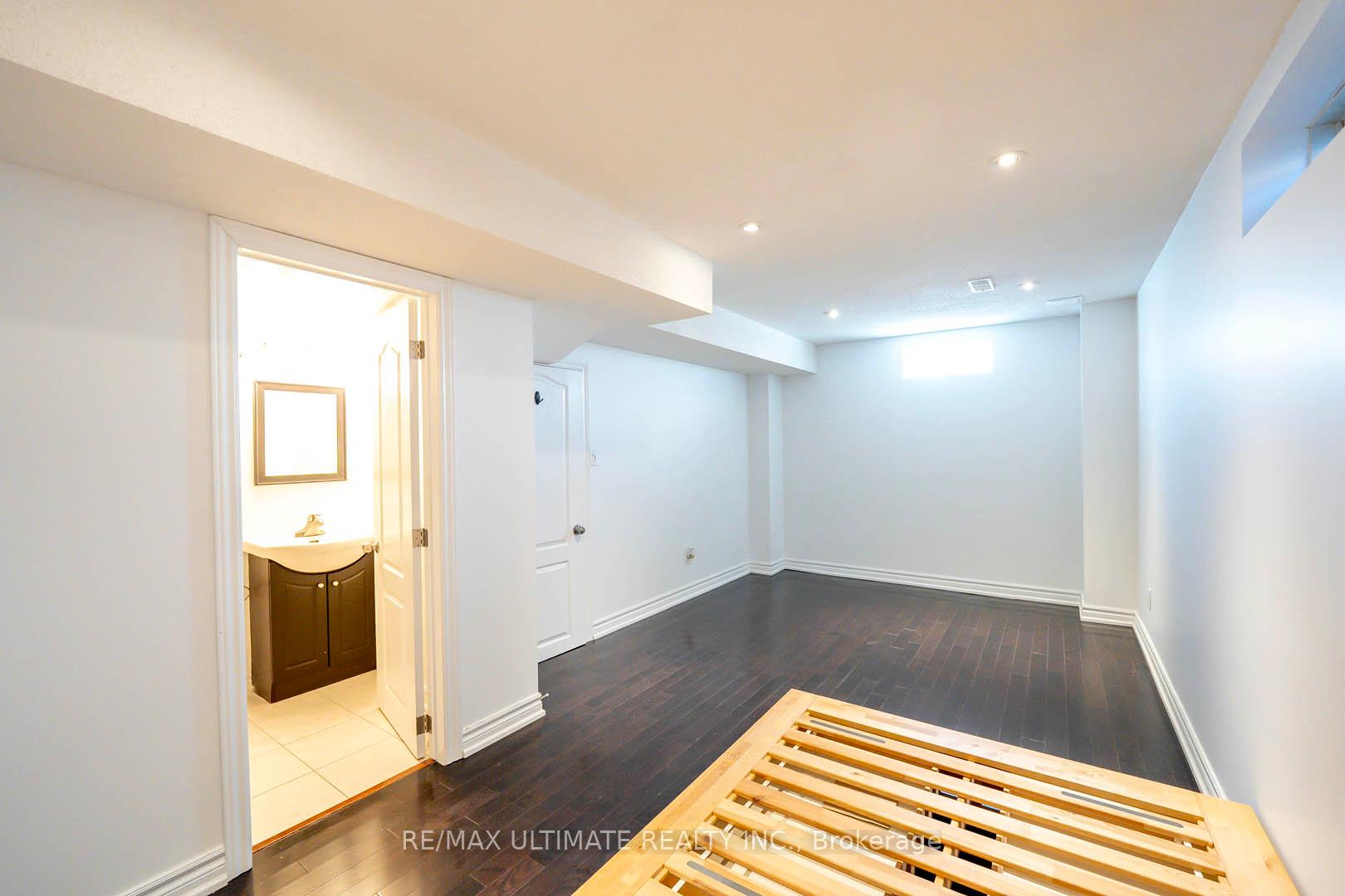 Photo 29 of 70 Carolina Rose Crescent, Markham, Wismer — HOMEH