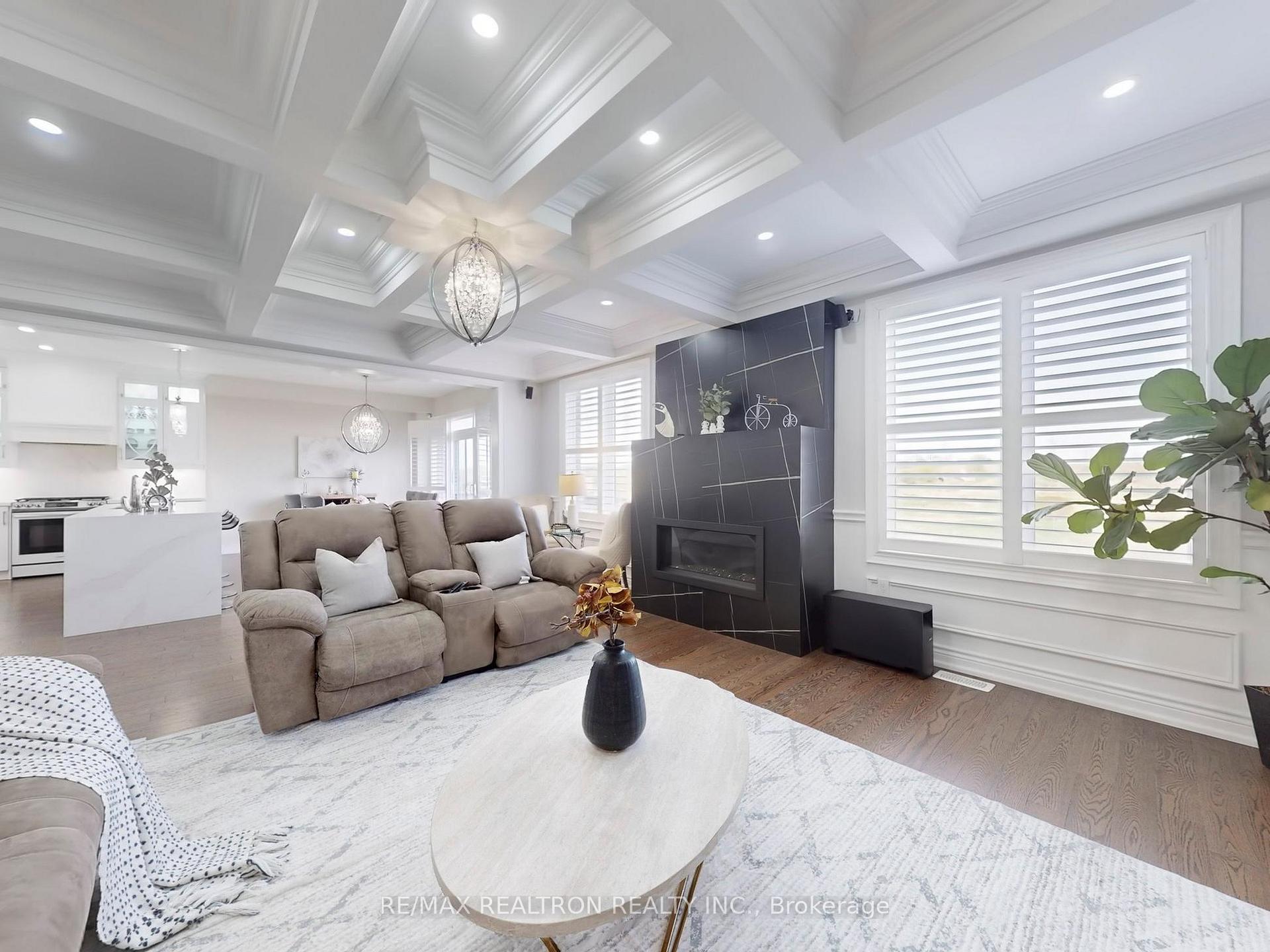 Photo 9 of 27 Yacht Drive, Clarington, Bowmanville — HOMEH