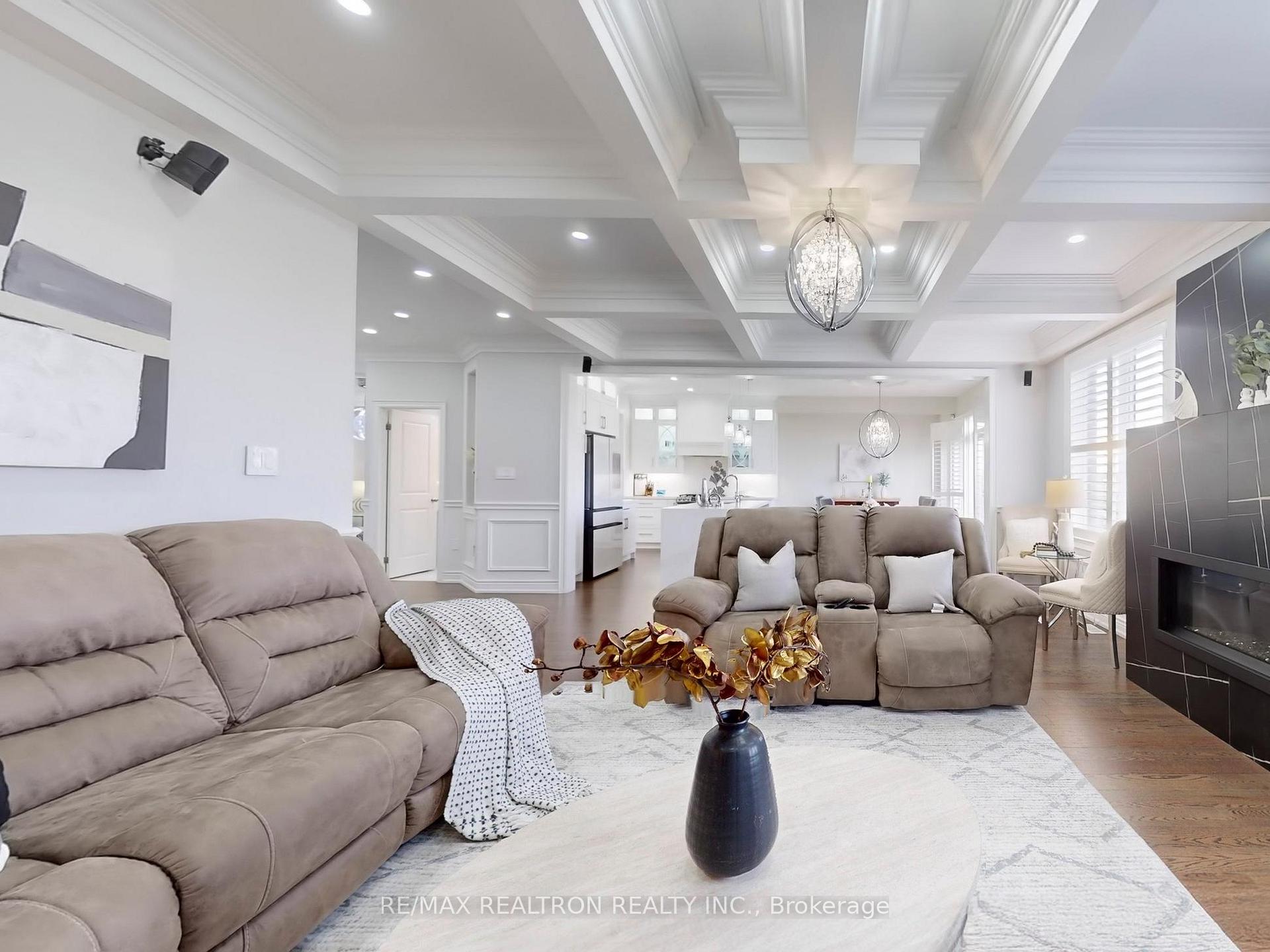 Photo 17 of 27 Yacht Drive, Clarington, Bowmanville — HOMEH