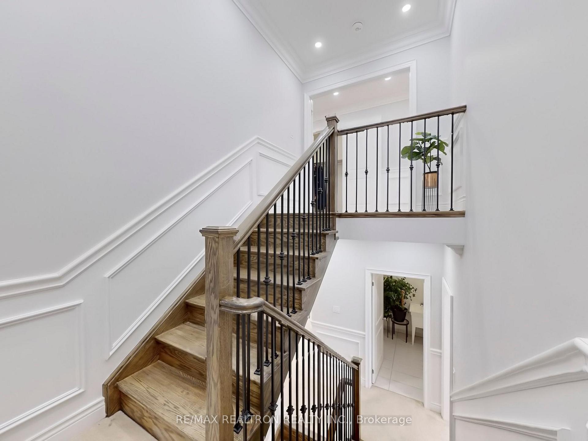 Photo 22 of 27 Yacht Drive, Clarington, Bowmanville — HOMEH