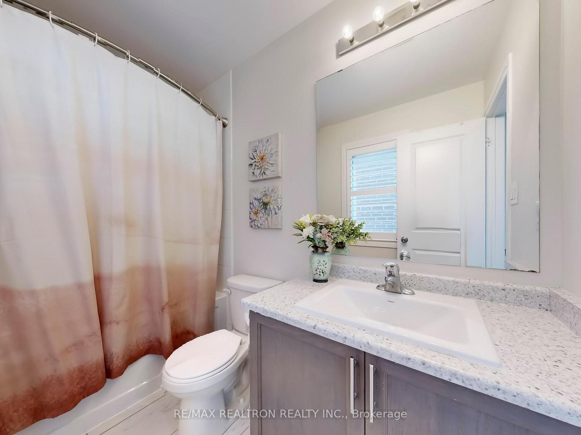 Photo 10 of 27 Yacht Drive, Clarington, Bowmanville — HOMEH
