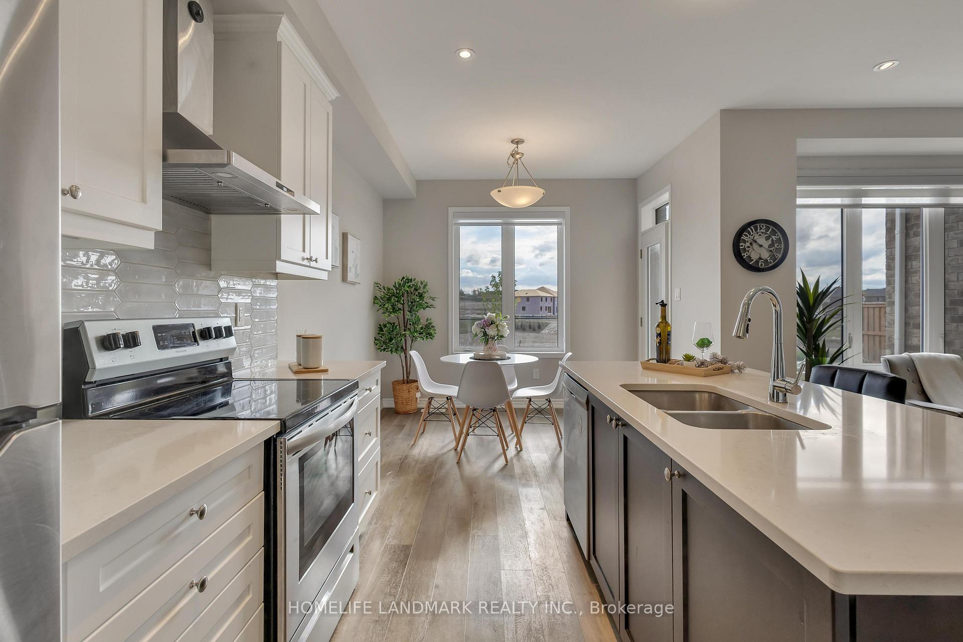 Photo 8 of 130 Forestwalk Street, Kitchener — HOMEH
