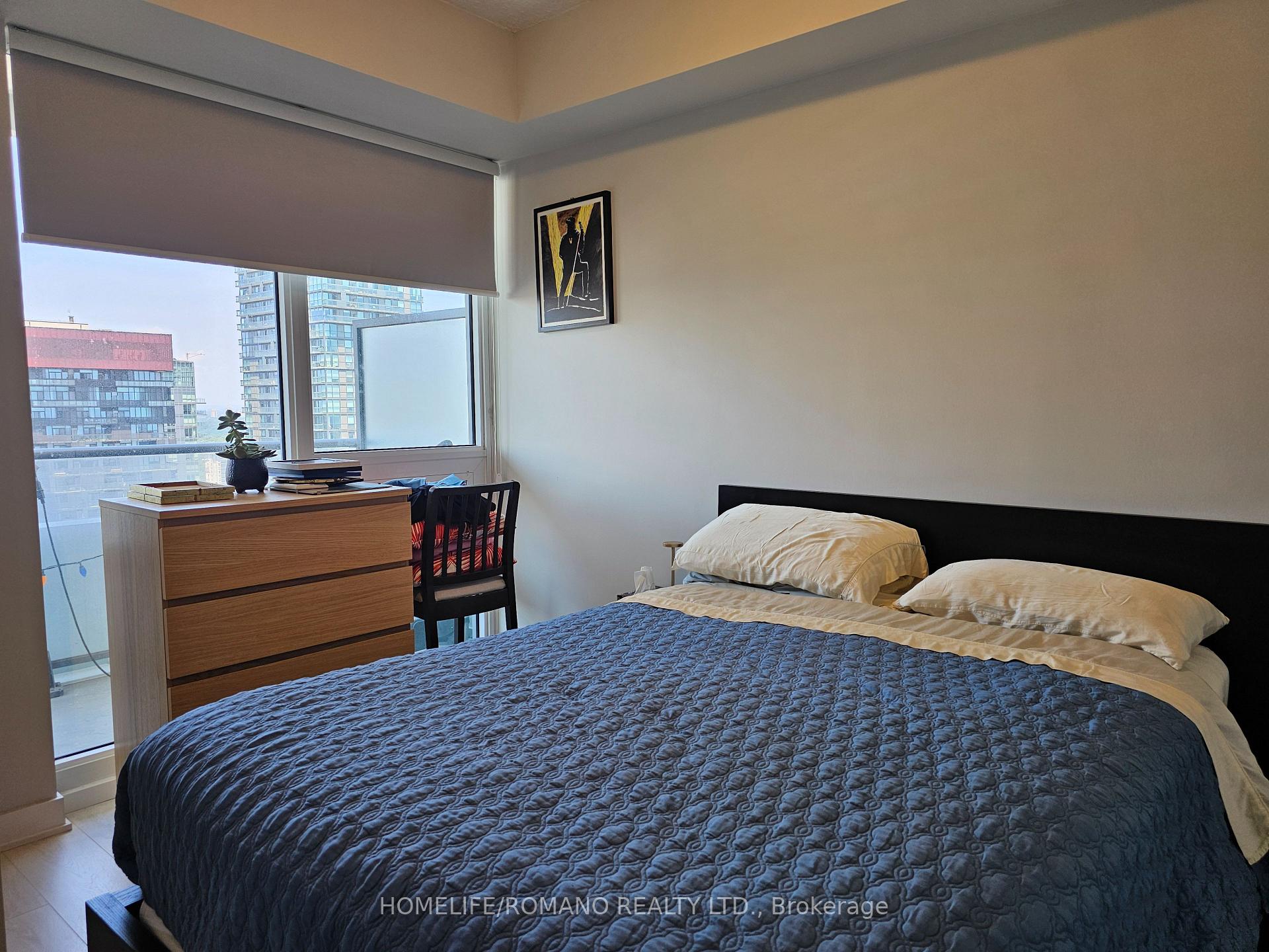 Photo 5 of Unit 3311, 2221 Yonge Street, Toronto, Mount Pleasant West — HOMEH