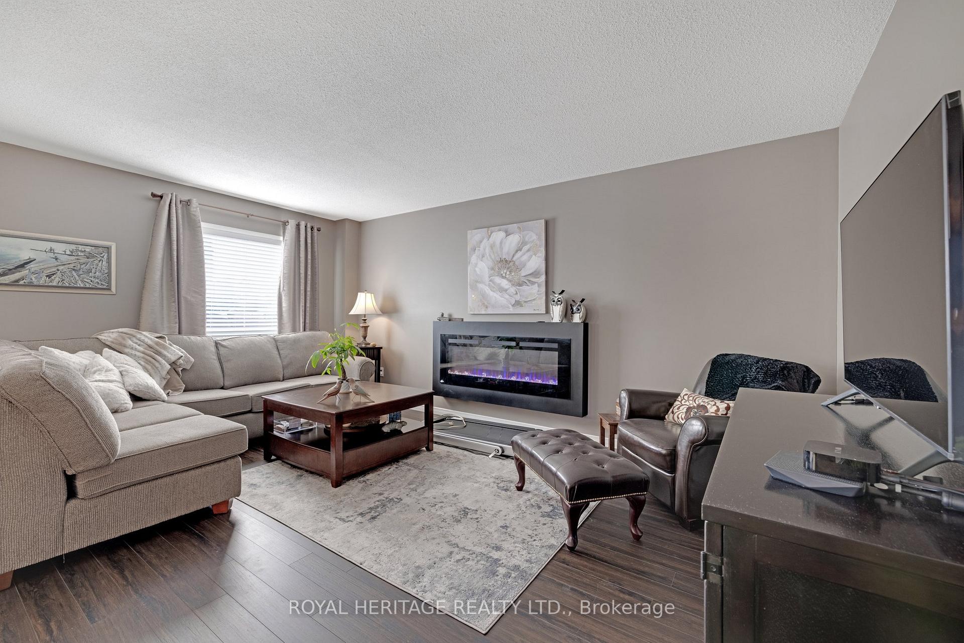 Photo 12 of 165 Brookhouse Drive, Clarington, Newcastle — HOMEH
