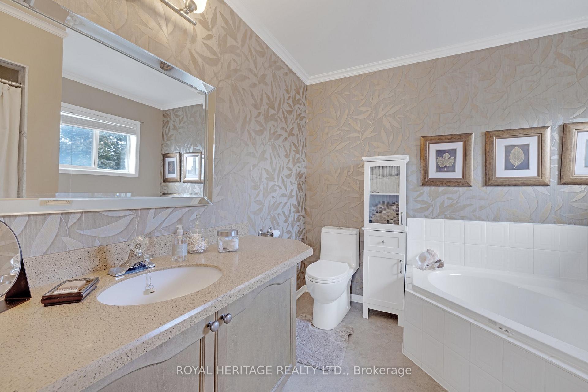Photo 15 of 165 Brookhouse Drive, Clarington, Newcastle — HOMEH