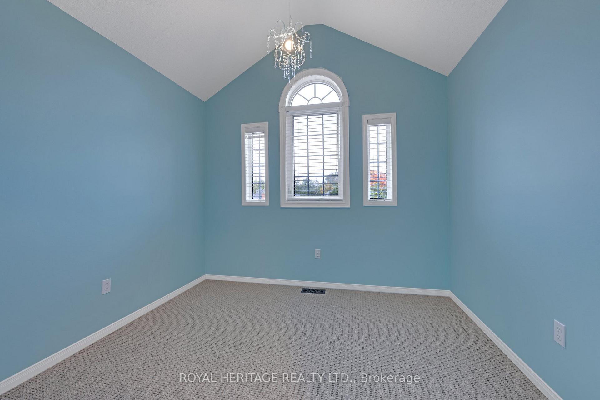 Photo 22 of 165 Brookhouse Drive, Clarington, Newcastle — HOMEH