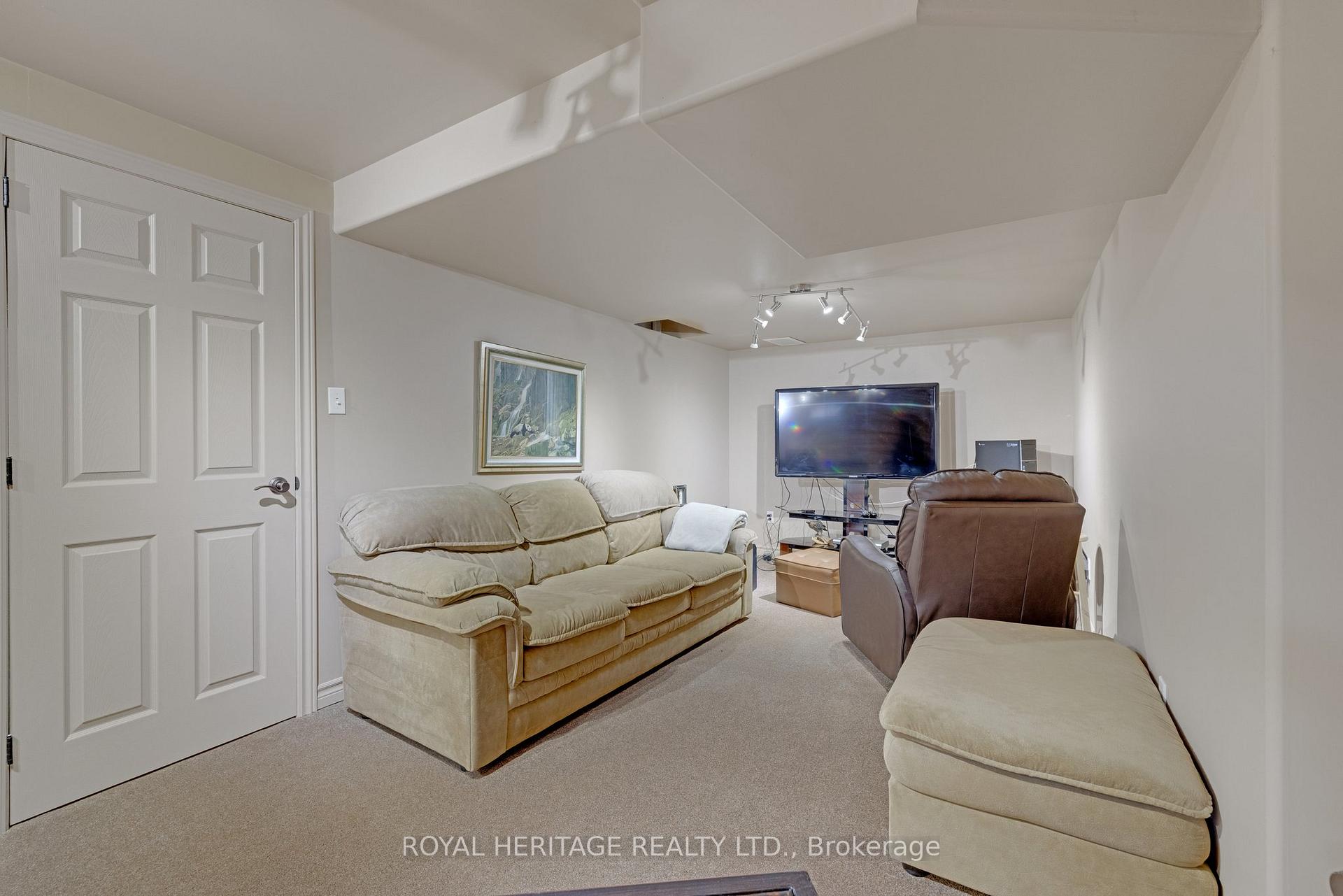 Photo 29 of 165 Brookhouse Drive, Clarington, Newcastle — HOMEH