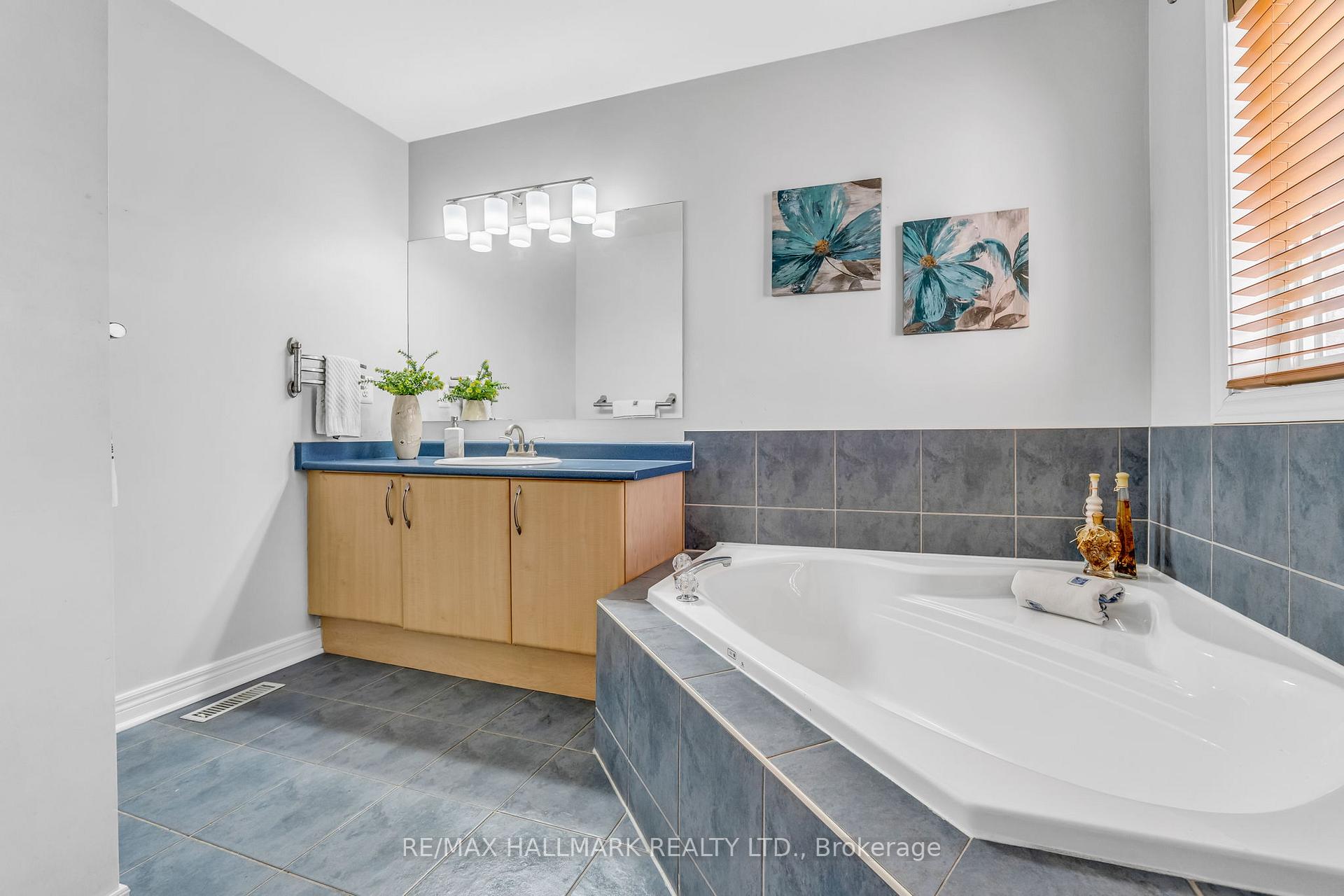 Photo 31 of 26 Chalone Crescent, Vaughan, Sonoma Heights — HOMEH