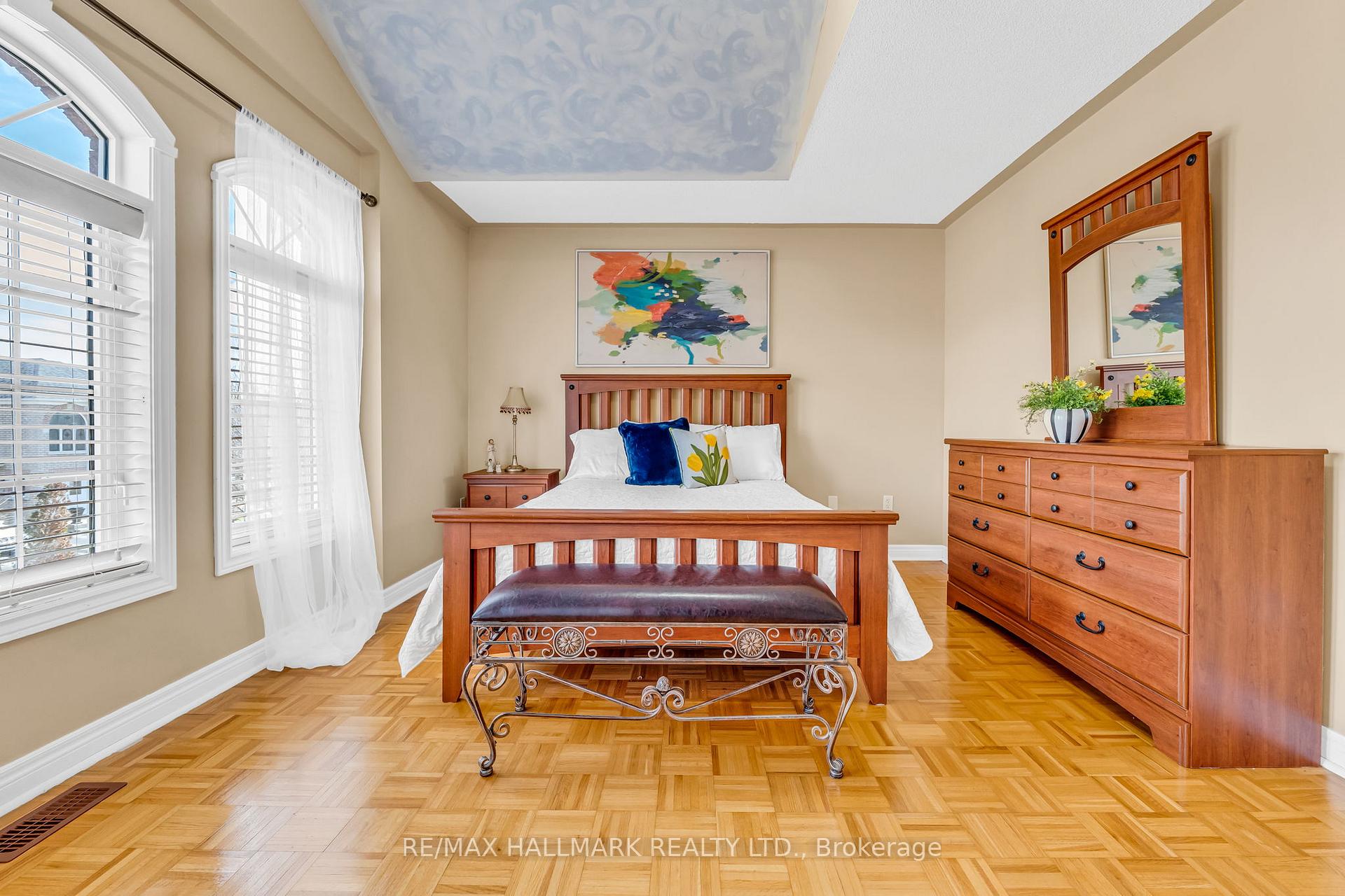 Photo 22 of 26 Chalone Crescent, Vaughan, Sonoma Heights — HOMEH