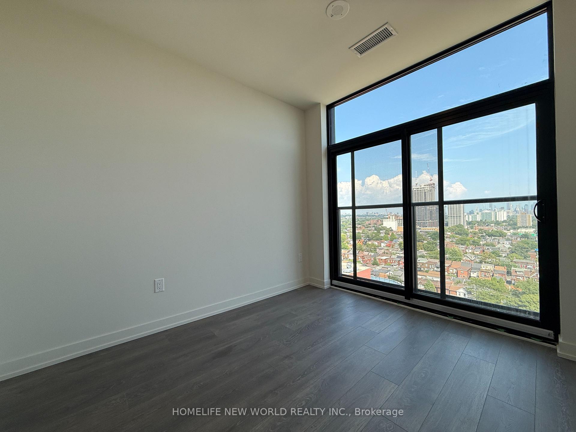 Photo 3 of Unit 1521, 181 Sterling Road, Toronto, Dufferin Grove — HOMEH