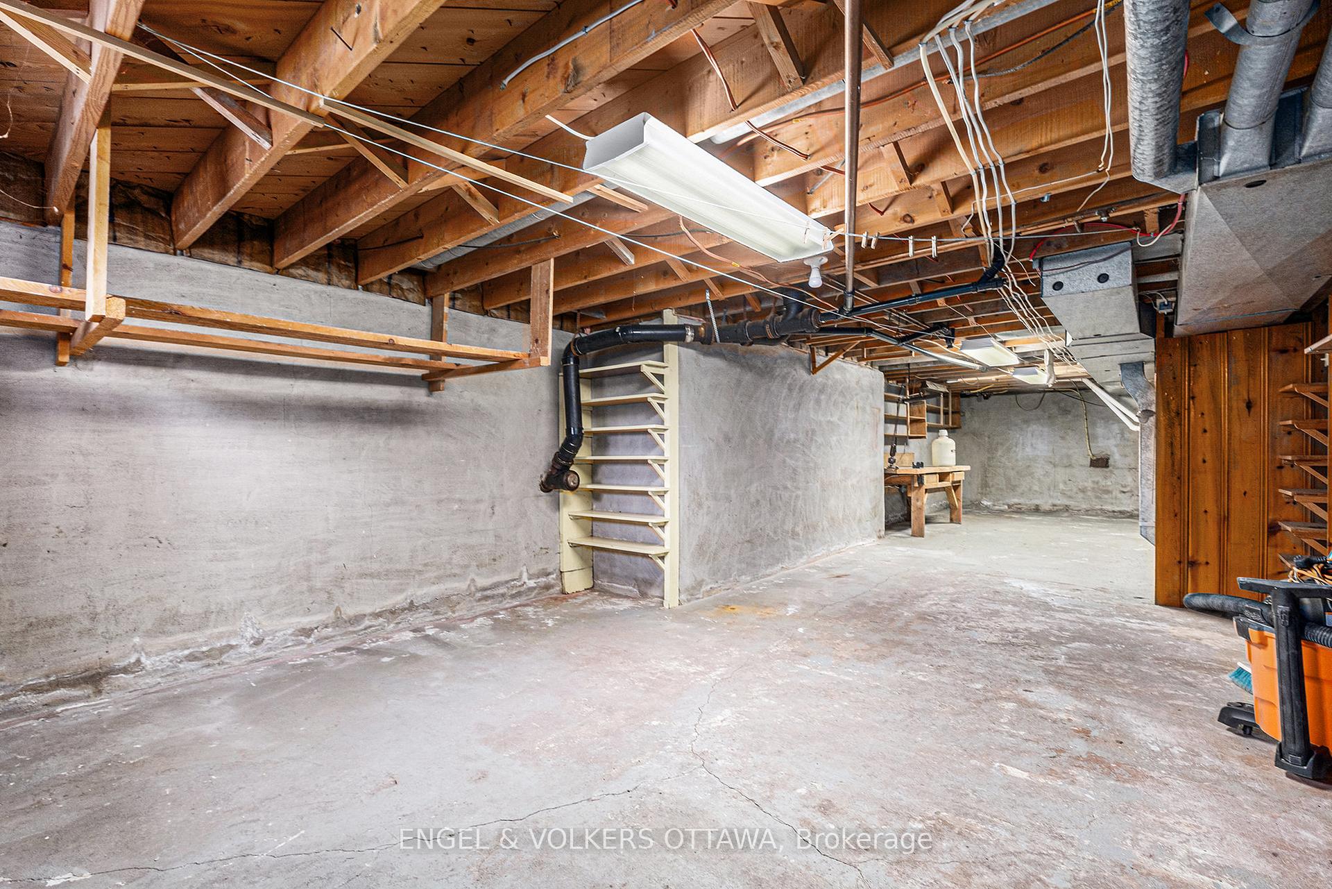 Photo 7 of 5491 West River Drive, Ottawa, Manotick Long Island & Nicholls Island — HOMEH