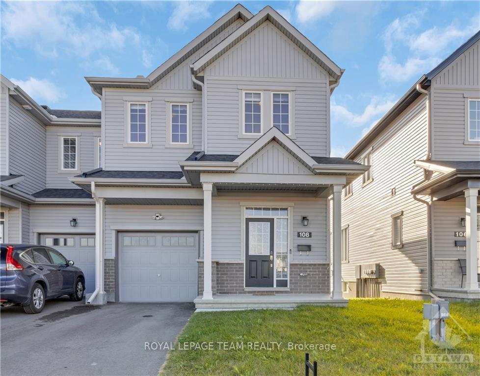 Front of 108 Main Halyard Lane