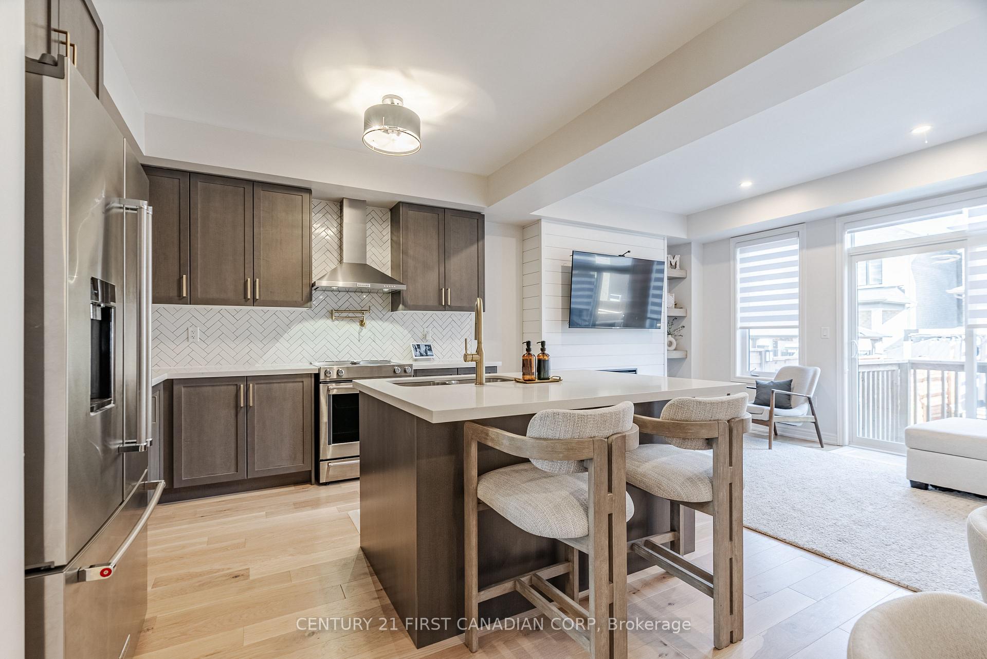 Photo 18 of 22 Ghent Drive, Vaughan, Kleinburg — HOMEH