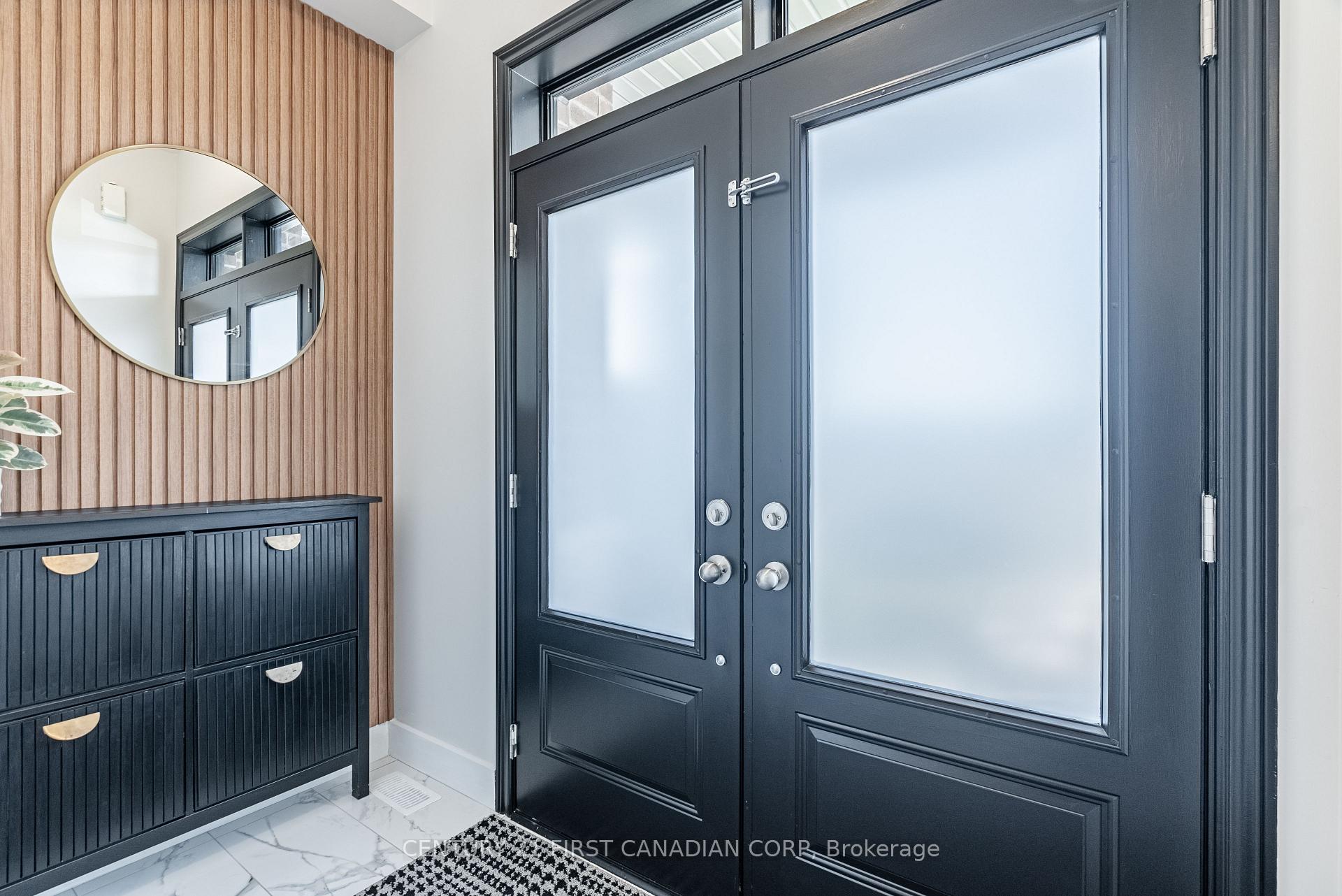 Photo 14 of 22 Ghent Drive, Vaughan, Kleinburg — HOMEH