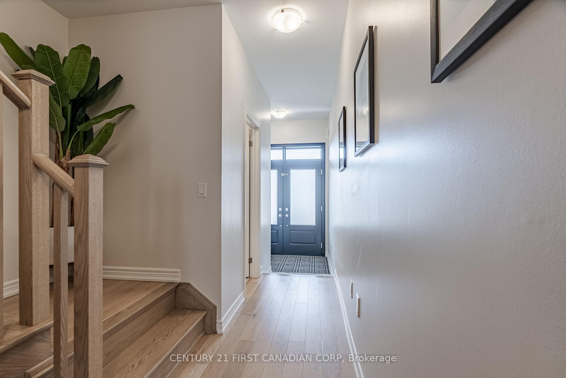 Photo 11 of 22 Ghent Drive, Vaughan, Kleinburg — HOMEH