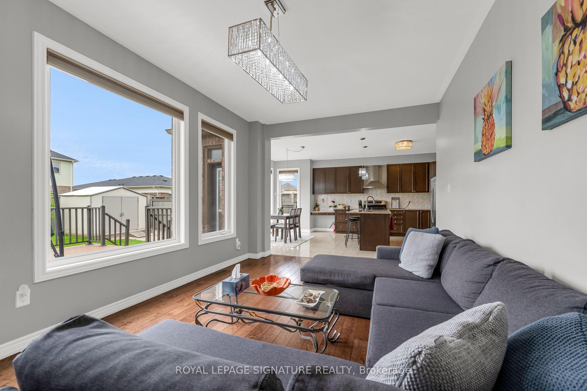 Photo 5 of 8 Miracle Way, Thorold, Rolling Meadows — HOMEH