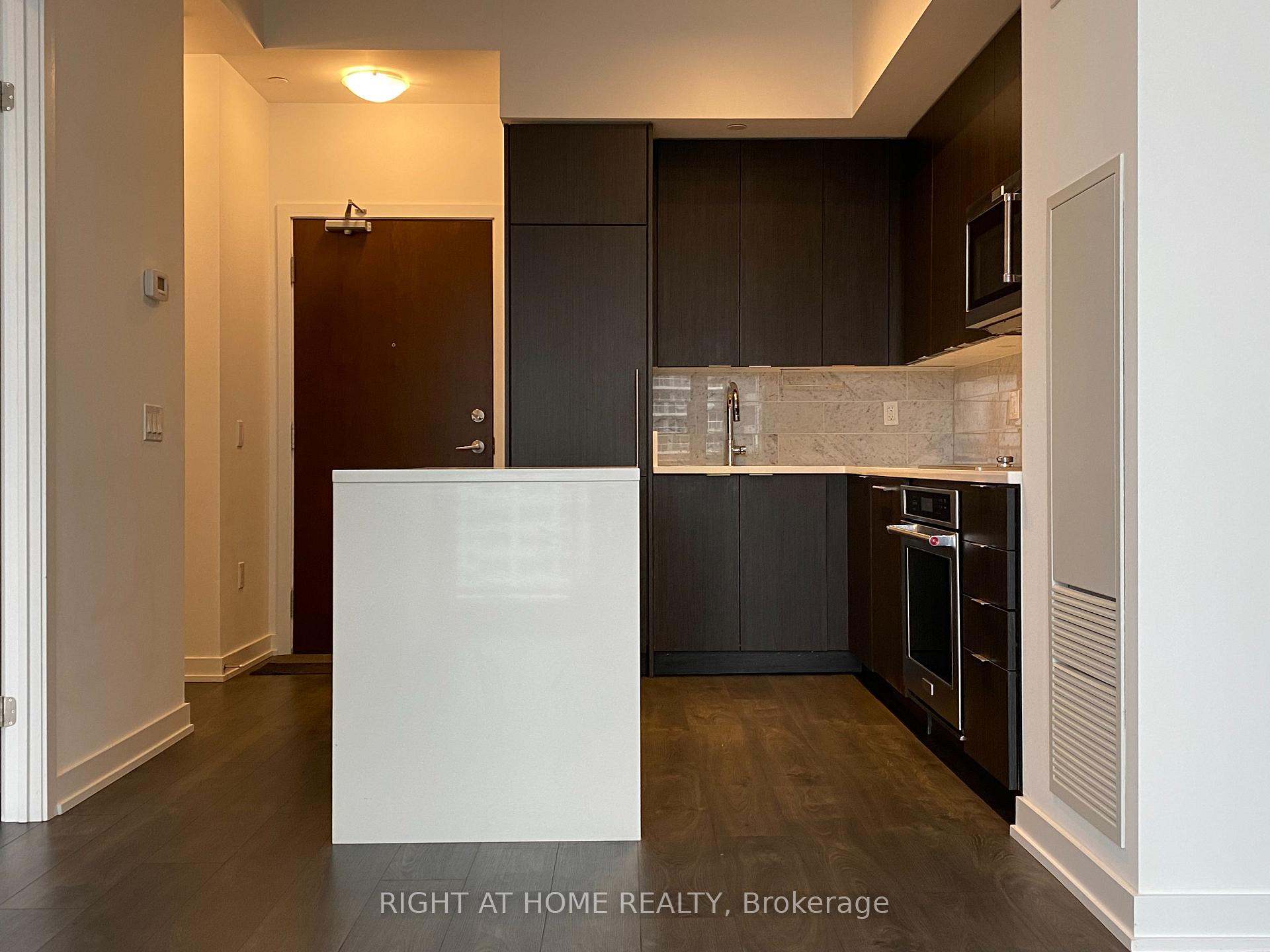 Photo 33 of Unit 2309, 38 Iannuzzi Street, Toronto, Niagara — HOMEH