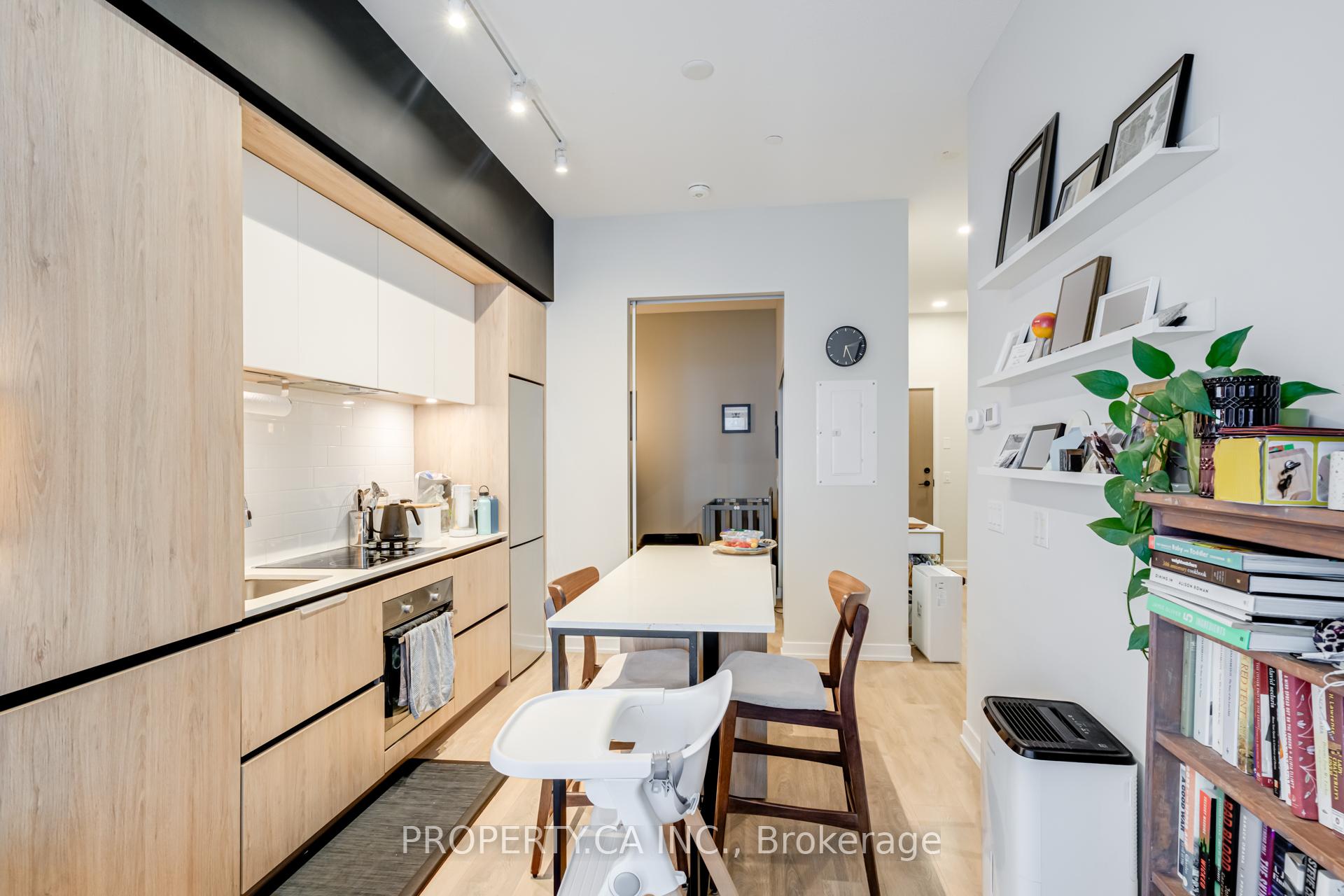 Front of Unit 304, 34 Tubman Avenue