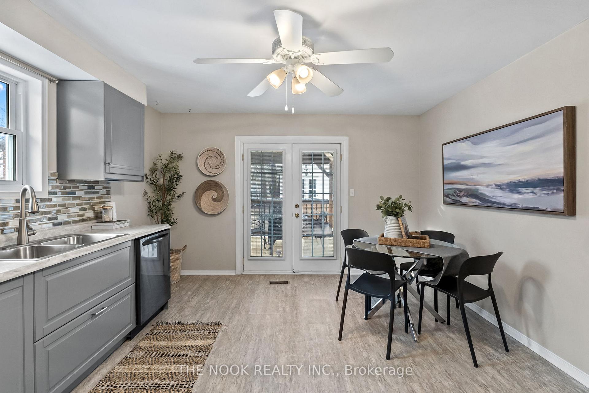 Photo 19 of 2 Ladd Court, Clarington, Bowmanville — HOMEH