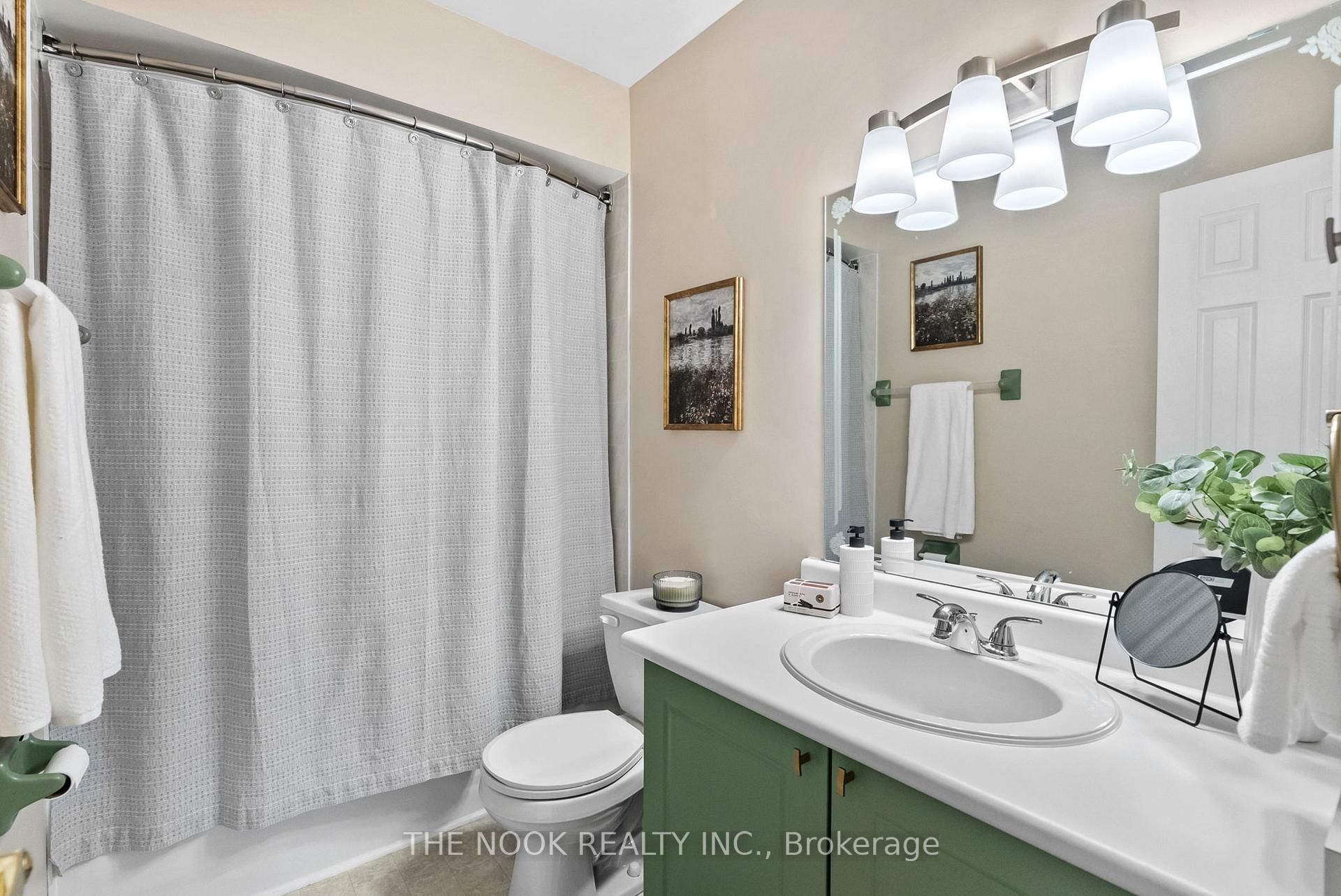 Photo 12 of 2 Ladd Court, Clarington, Bowmanville — HOMEH