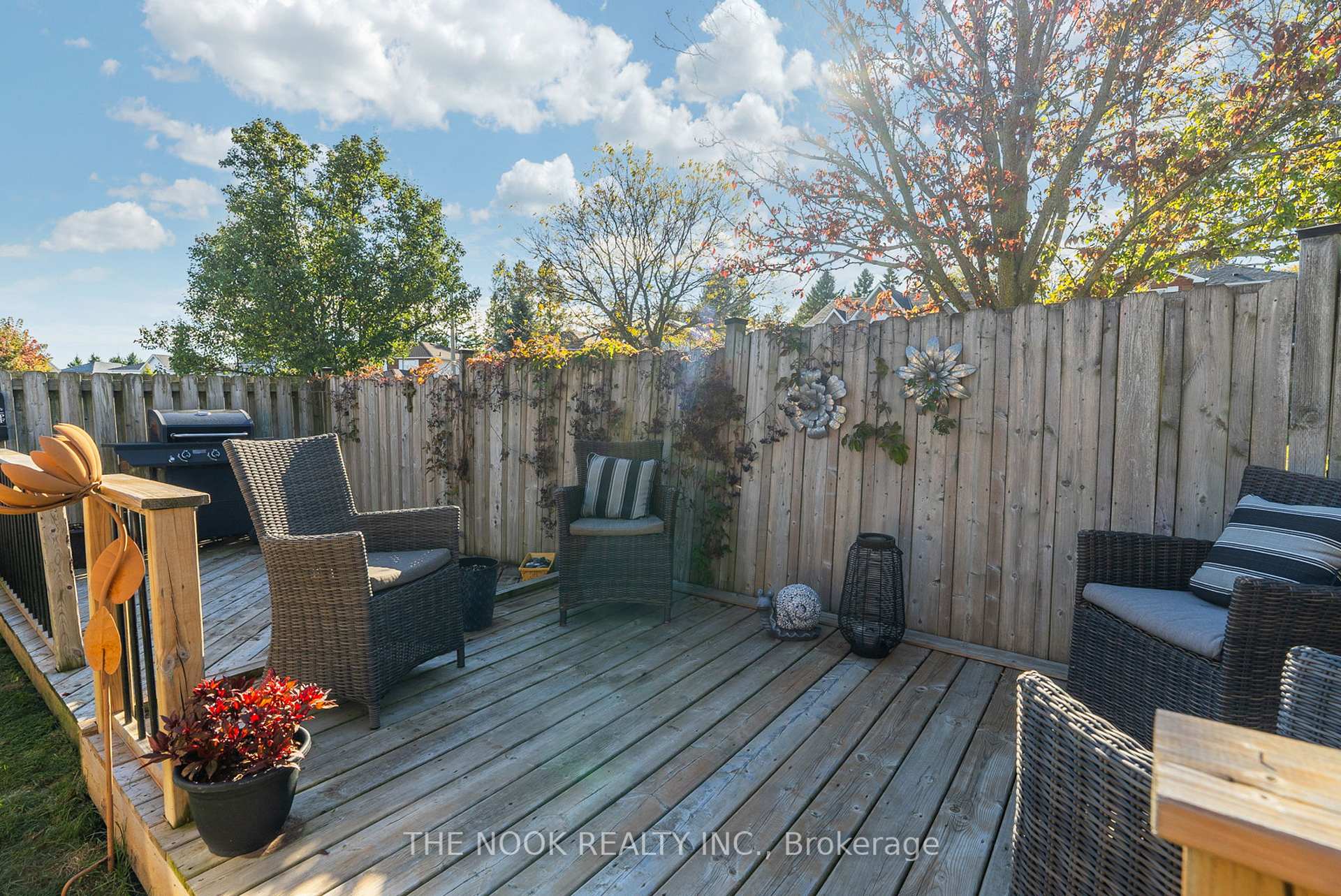 Photo 34 of 2 Ladd Court, Clarington, Bowmanville — HOMEH