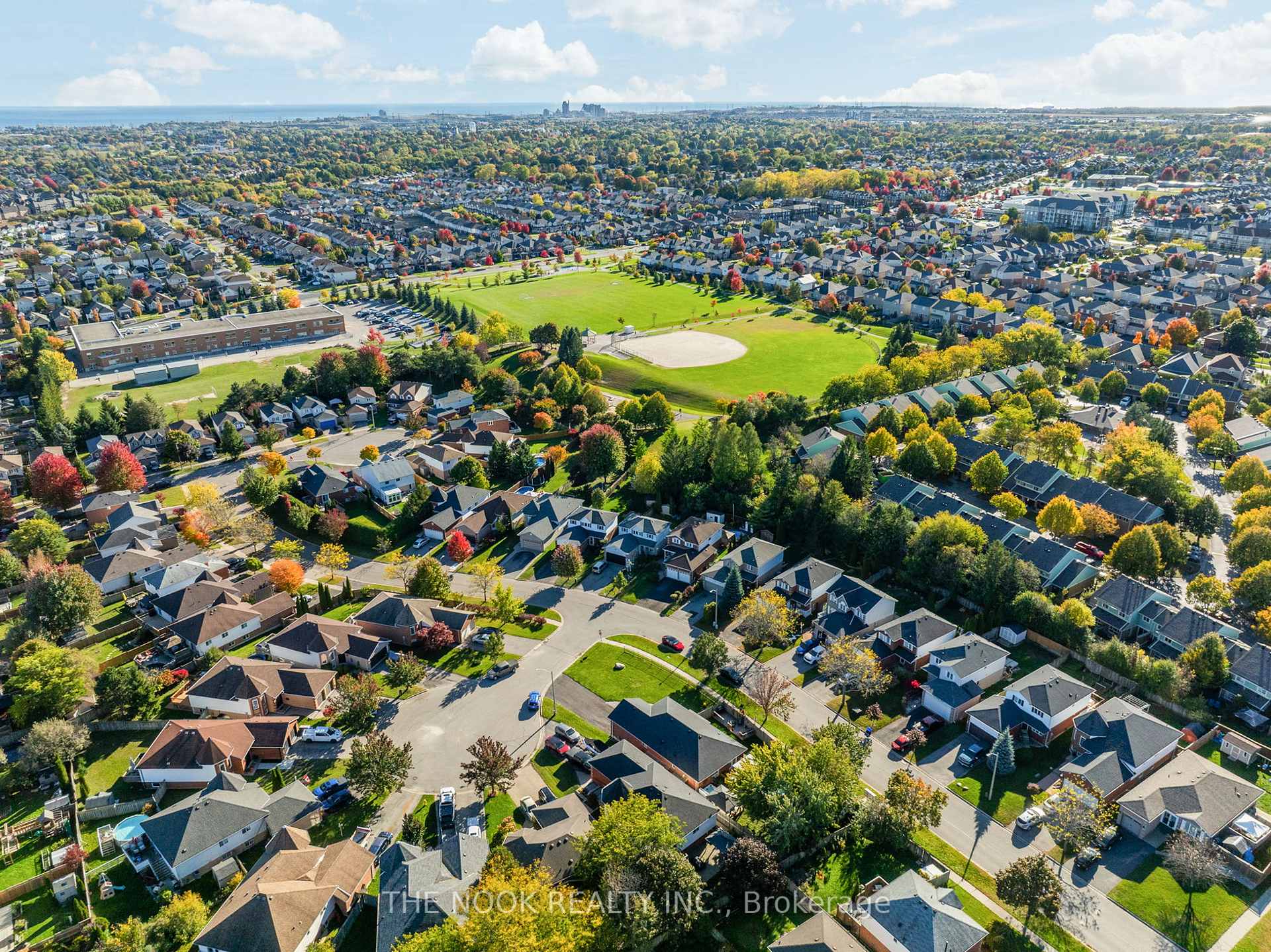 Photo 36 of 2 Ladd Court, Clarington, Bowmanville — HOMEH