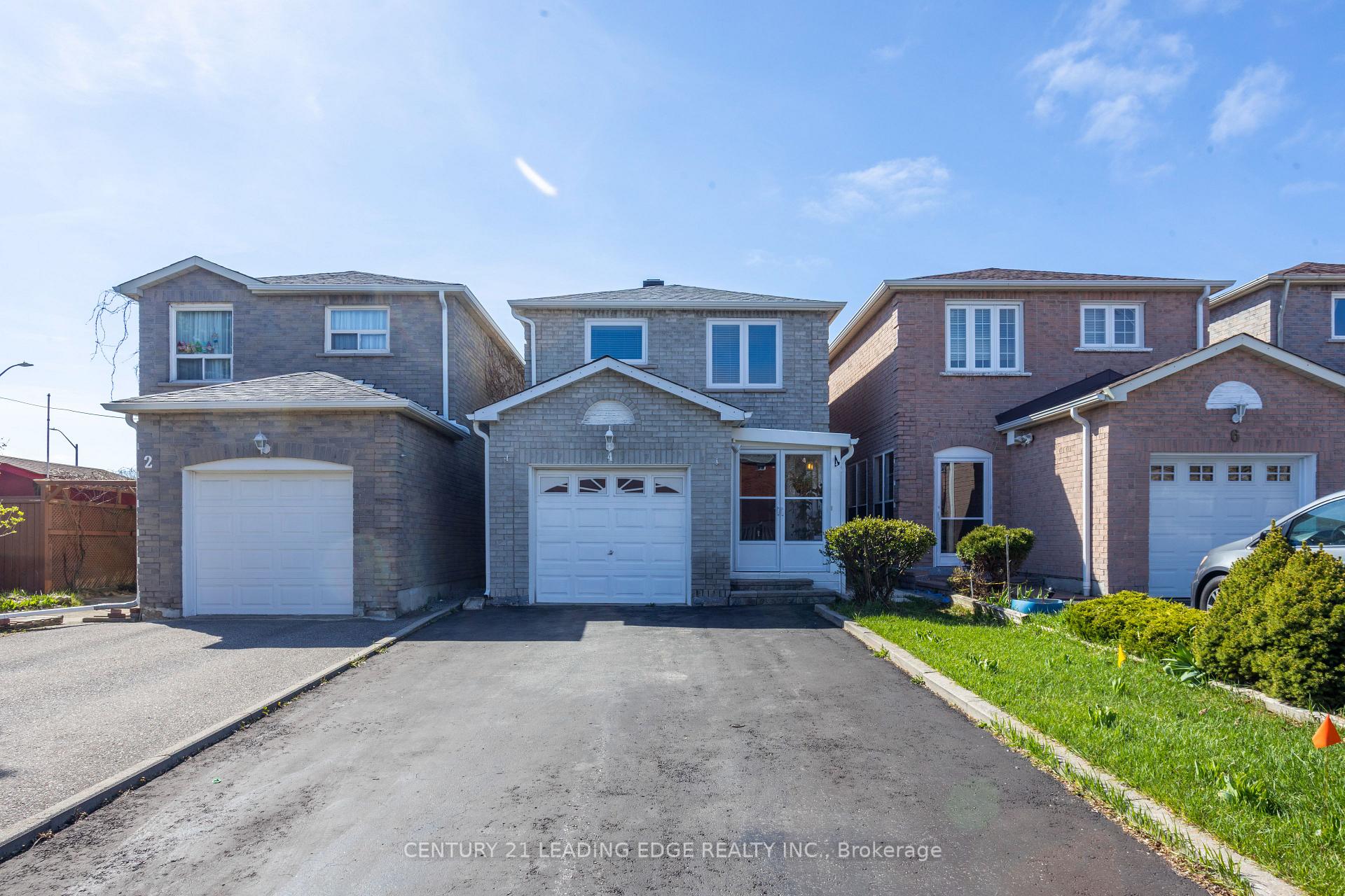 Photo 2 of 4 Sorrell Crescent, Markham, Milliken Mills East — HOMEH