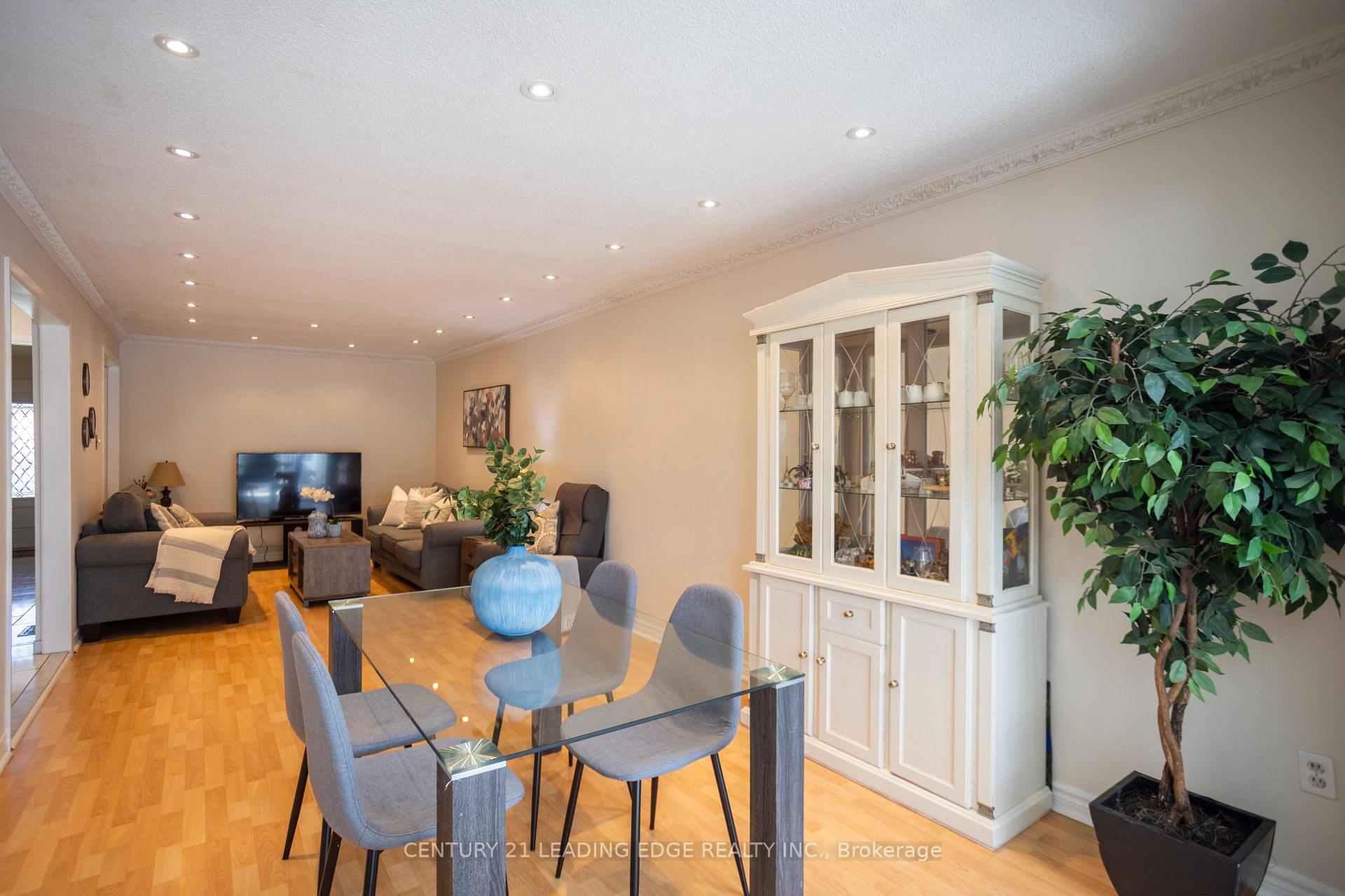 Photo 30 of 4 Sorrell Crescent, Markham, Milliken Mills East — HOMEH