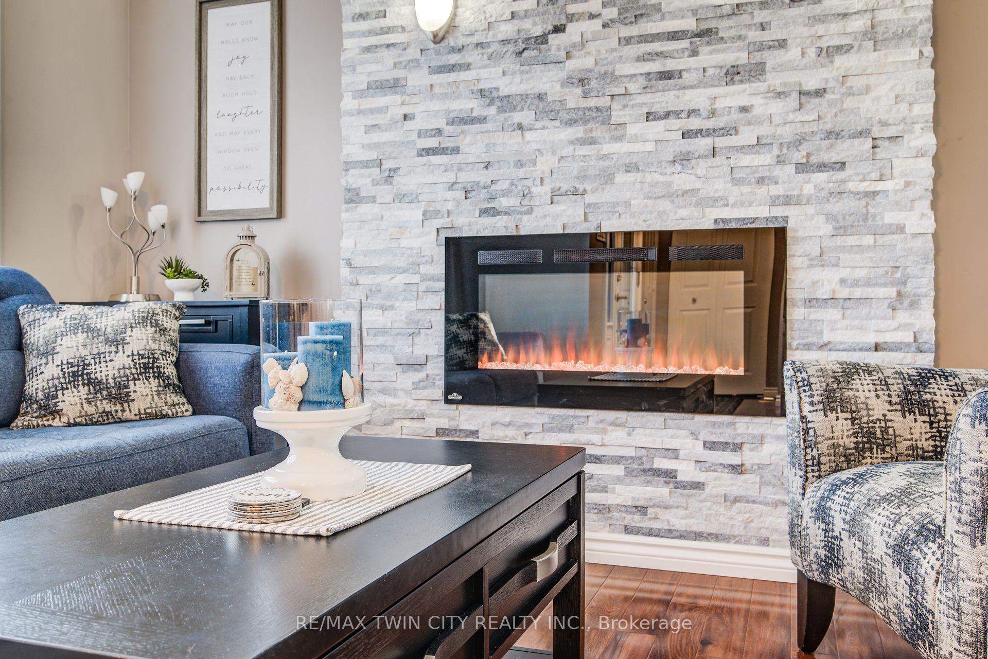 Photo 9 of 127 Fairlake Drive, Cambridge — HOMEH