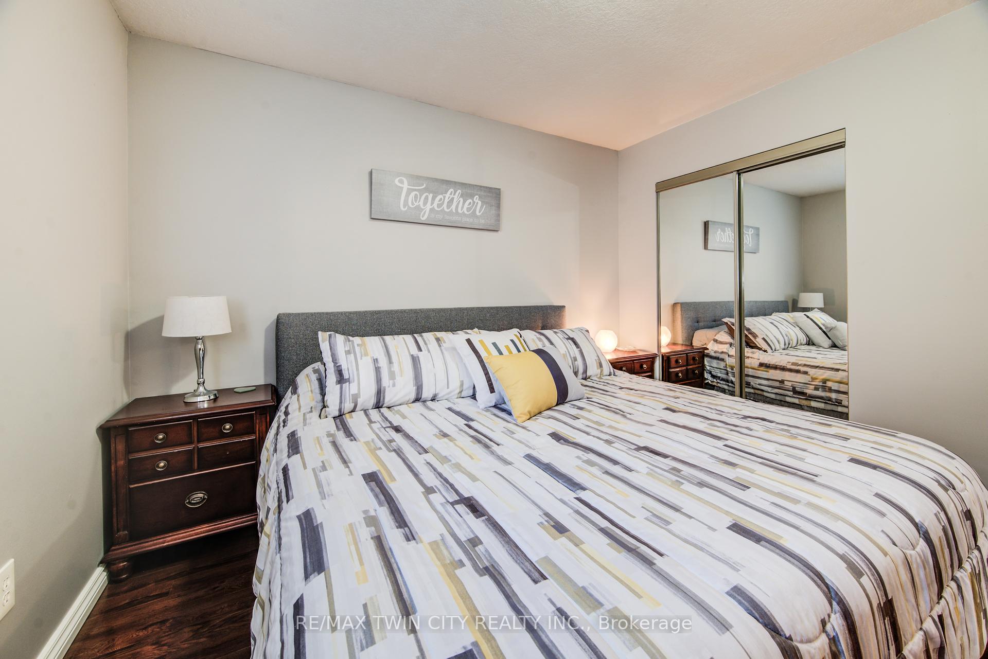 Photo 27 of 127 Fairlake Drive, Cambridge — HOMEH