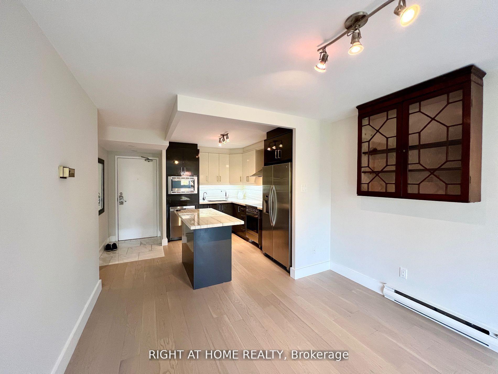 Photo 2 of Unit 506, 40 Sylvan Valley Way, Toronto, Bedford Park-Nortown — HOMEH