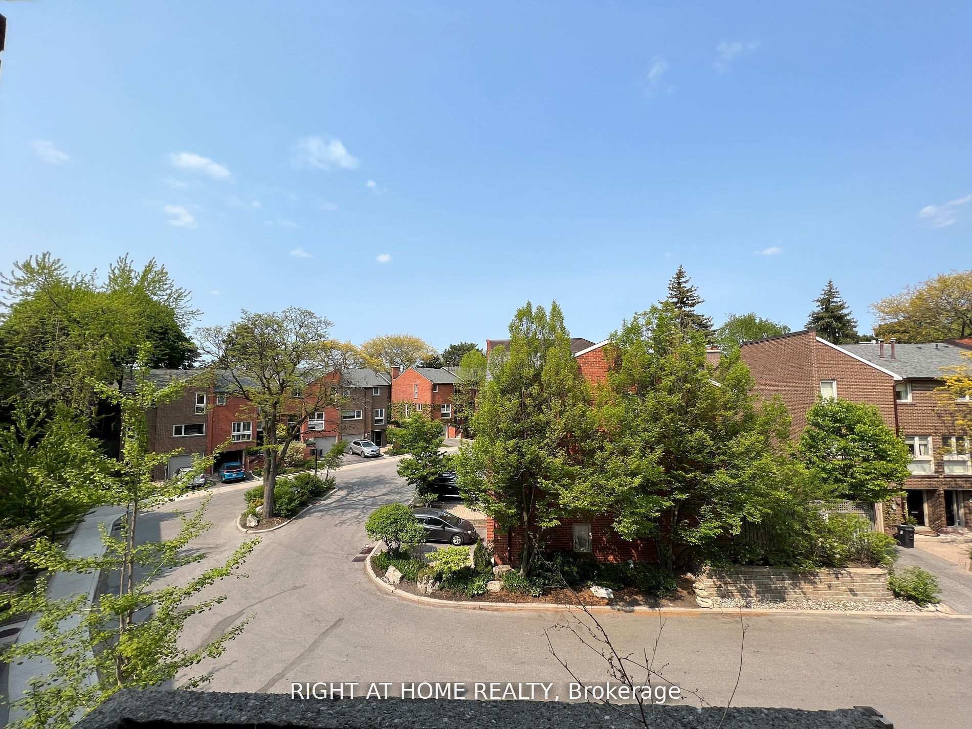 Photo 10 of Unit 506, 40 Sylvan Valley Way, Toronto, Bedford Park-Nortown — HOMEH
