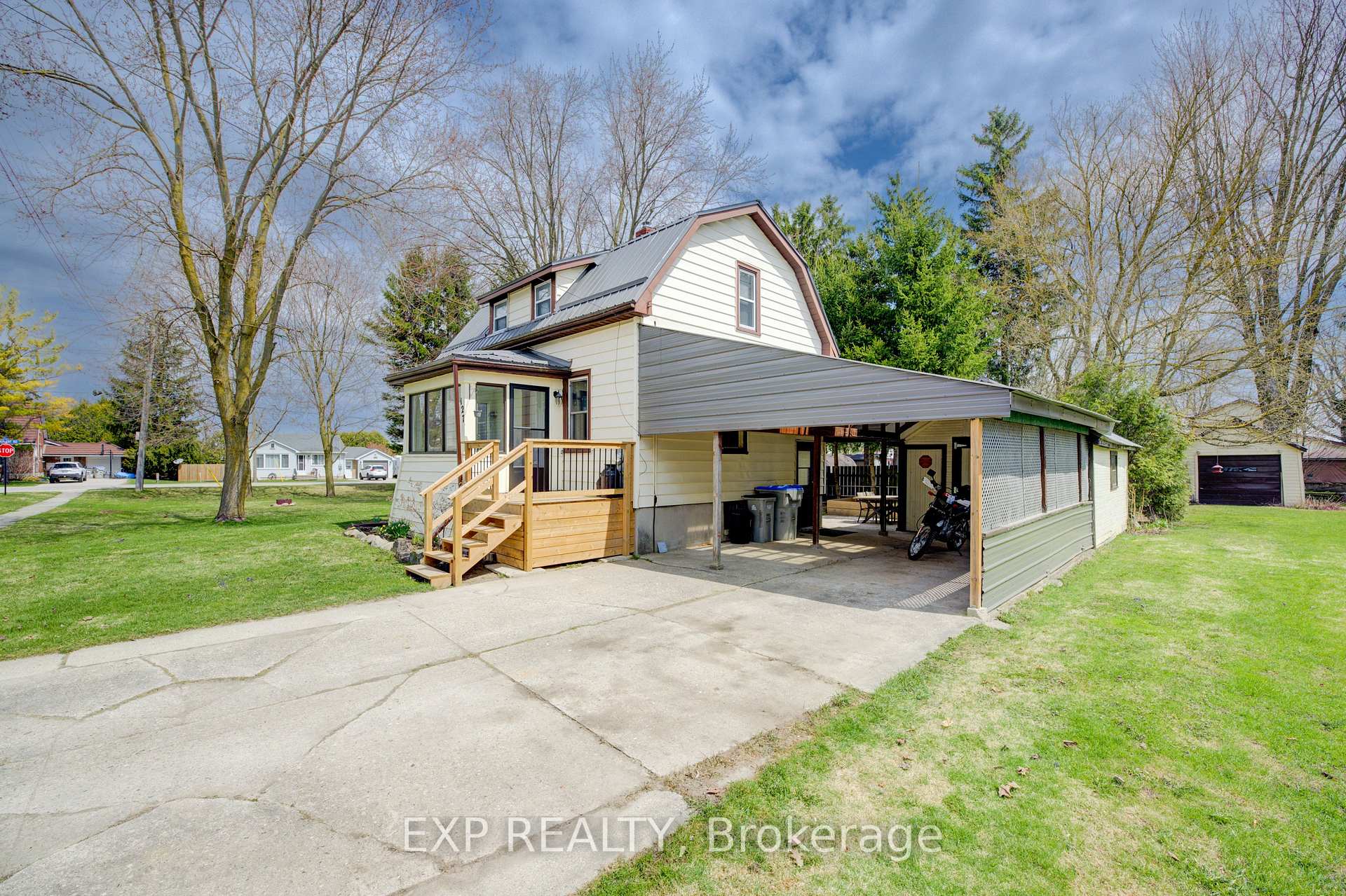 Photo 1 of 127 King Street, North Perth, Elma Twp — HOMEH