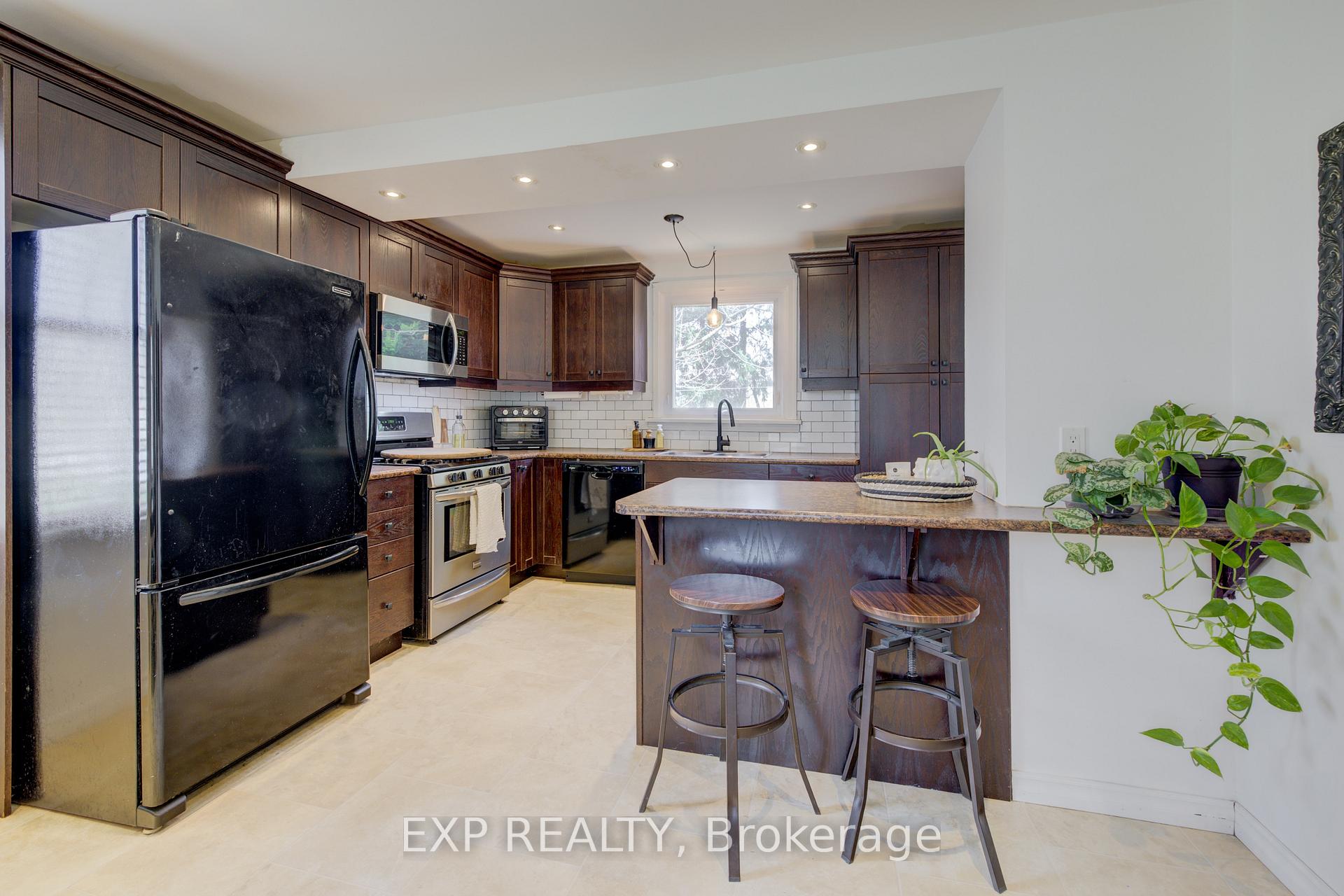 Photo 8 of 127 King Street, North Perth, Elma Twp — HOMEH