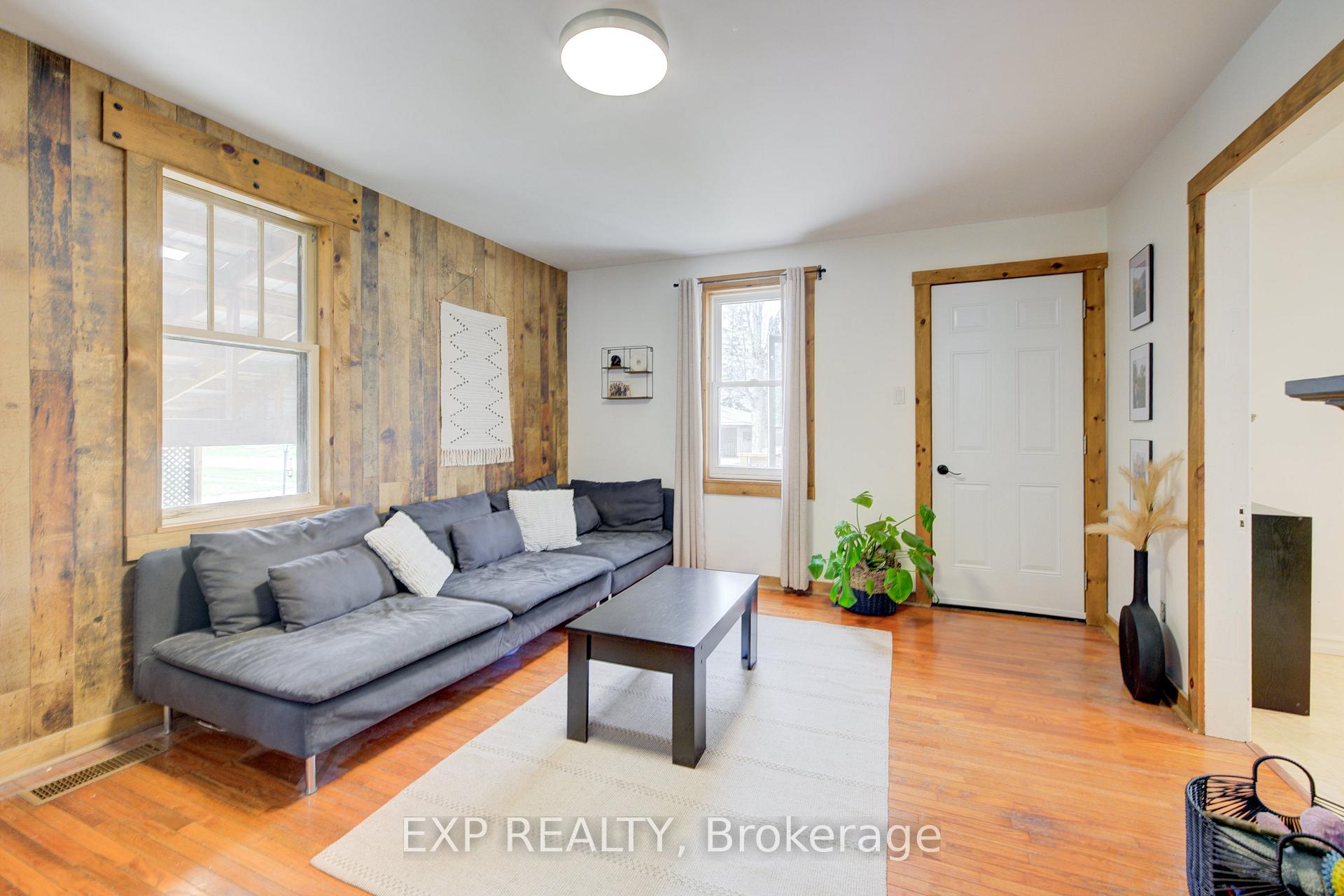 Photo 10 of 127 King Street, North Perth, Elma Twp — HOMEH