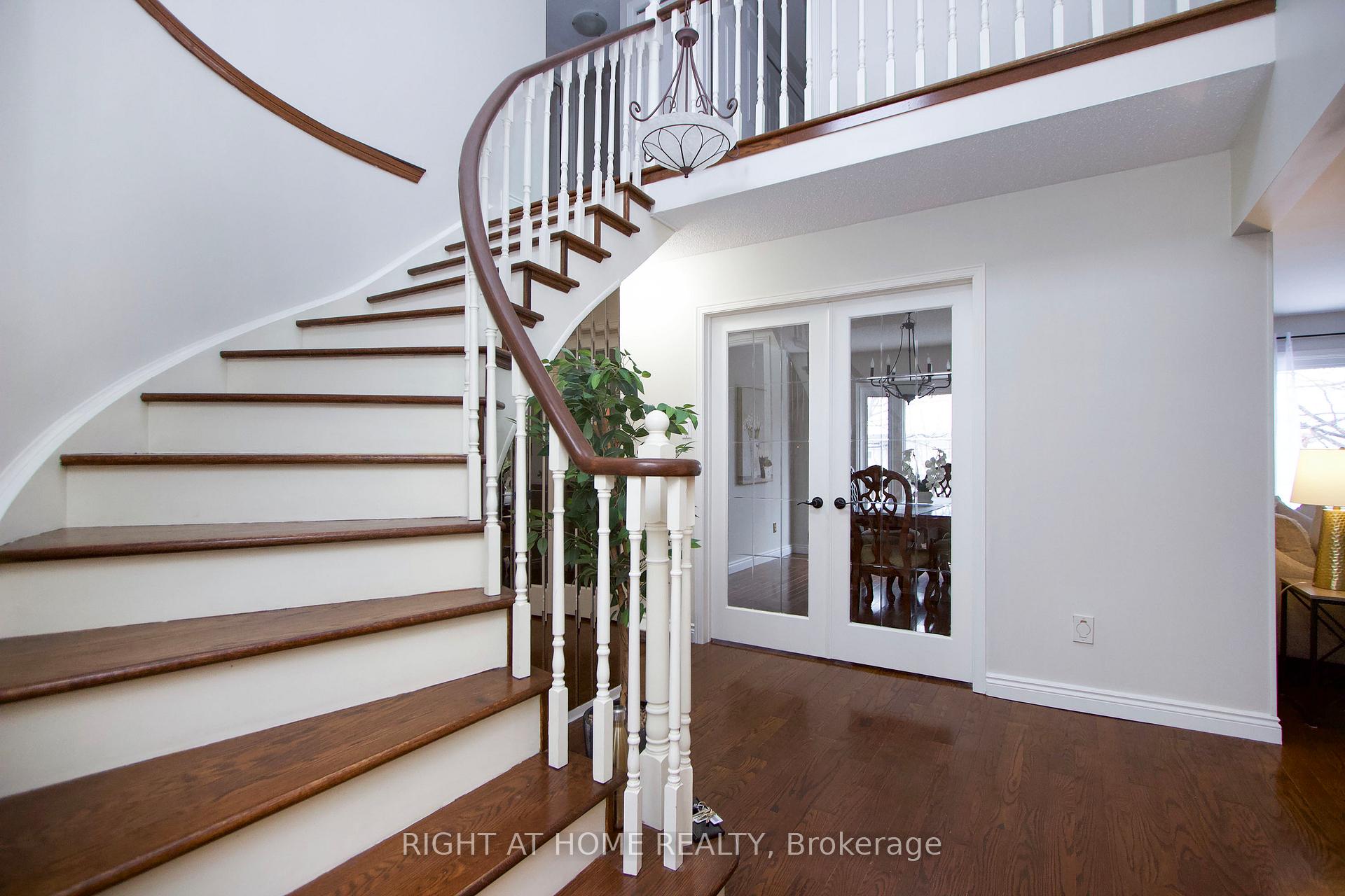 Photo 3 of 393 Brookridge Gate N, Pickering, Rougemount — HOMEH