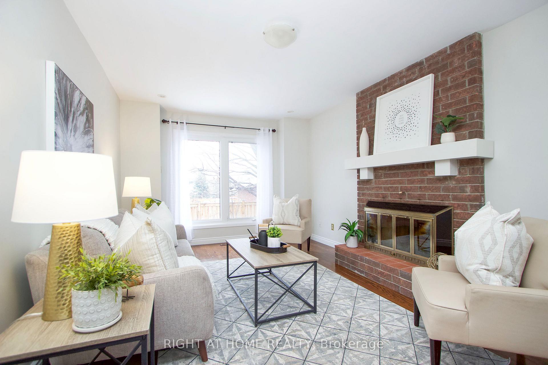 Photo 8 of 393 Brookridge Gate N, Pickering, Rougemount — HOMEH