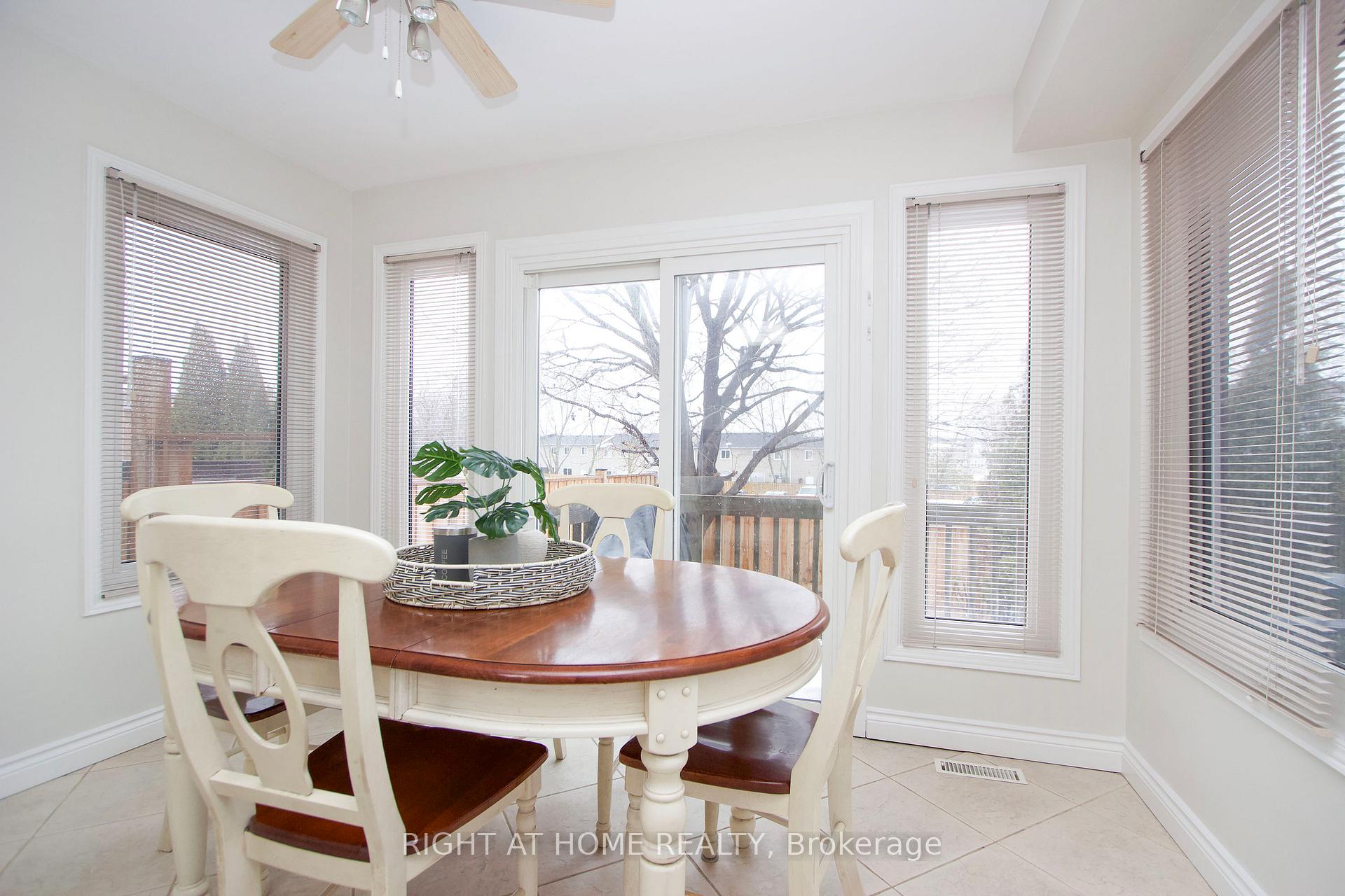Photo 12 of 393 Brookridge Gate N, Pickering, Rougemount — HOMEH