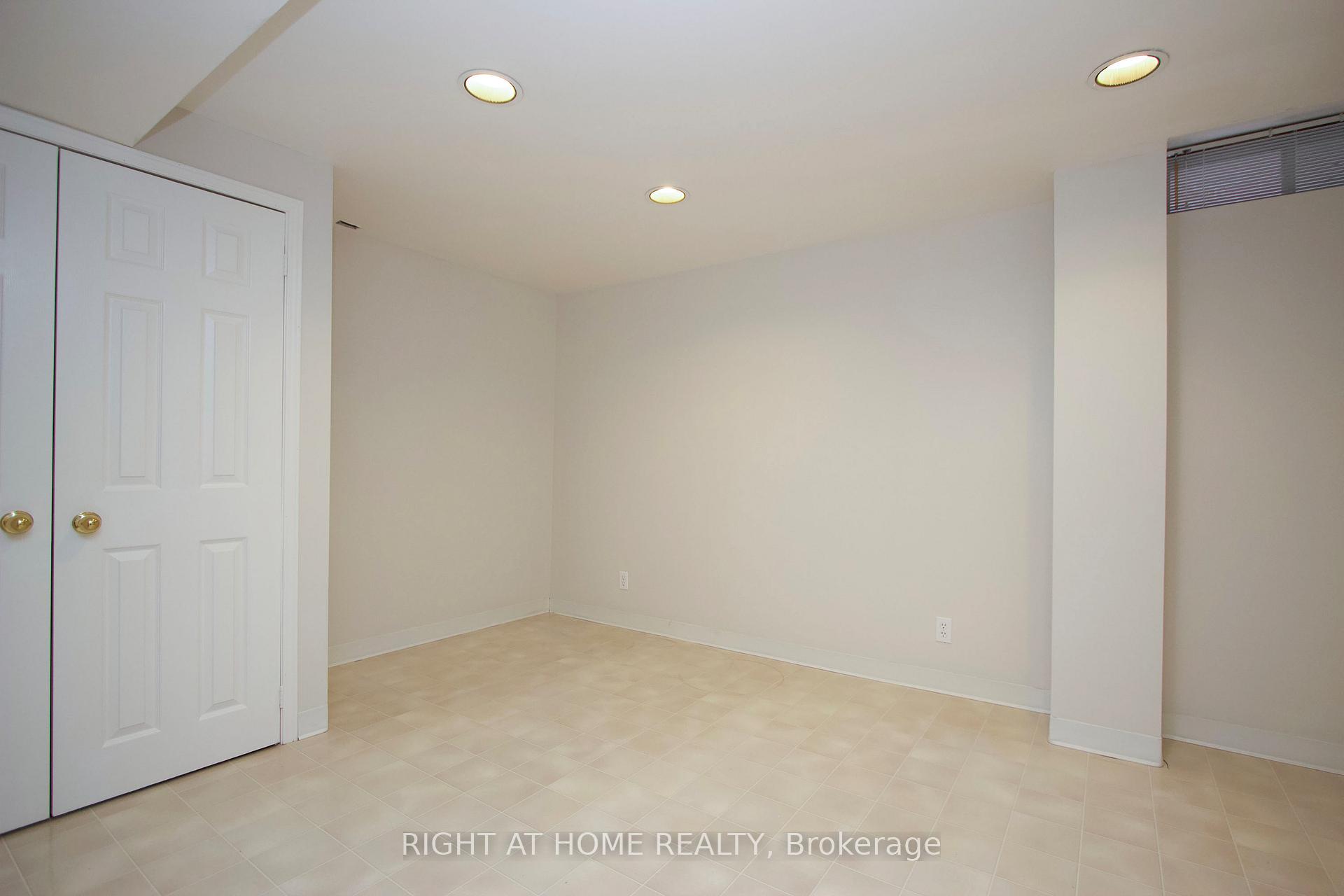 Photo 25 of 393 Brookridge Gate N, Pickering, Rougemount — HOMEH