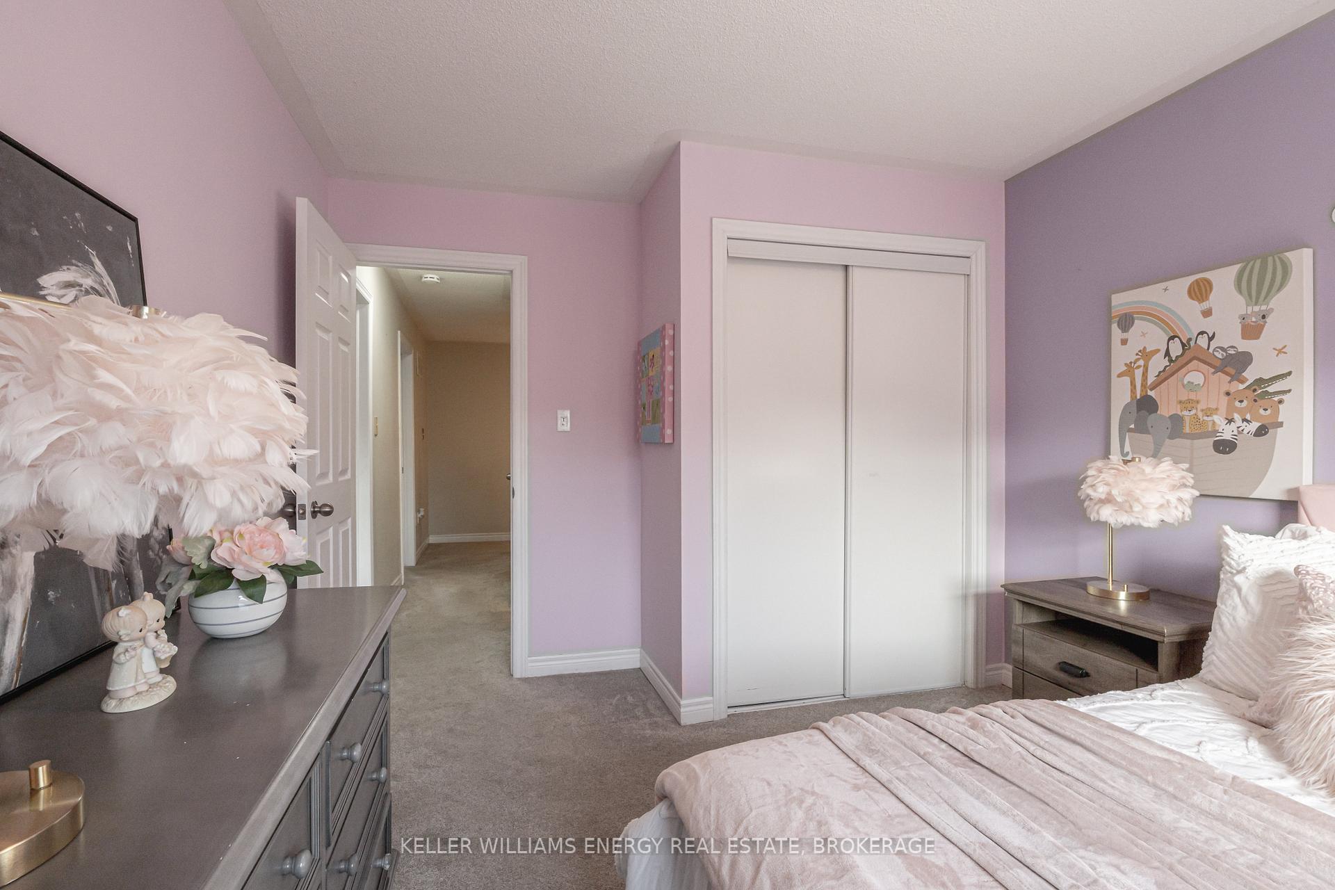 Photo 17 of 112 Rich Crescent, Whitby, Williamsburg — HOMEH